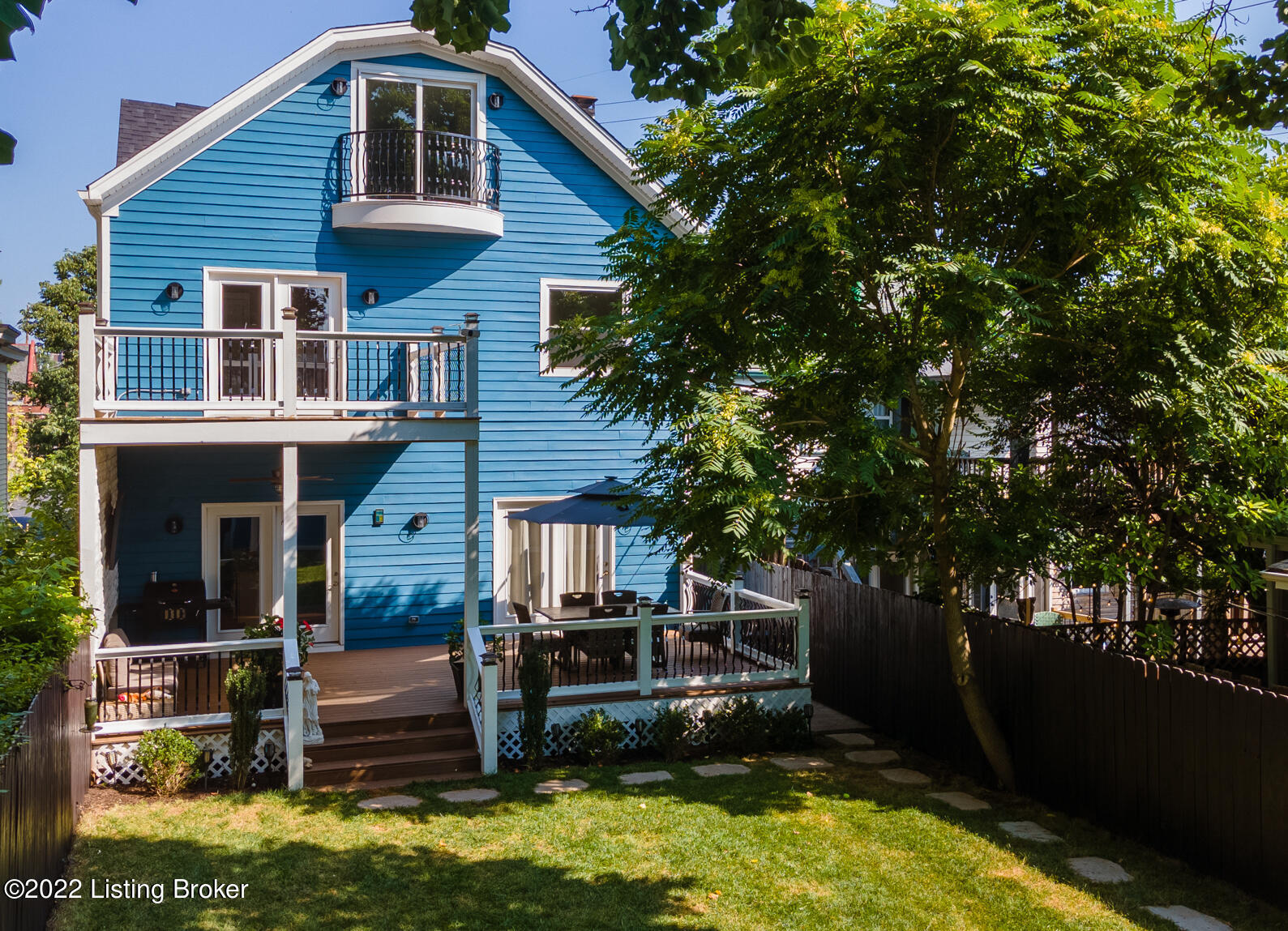 1974 Deer Park Ave
