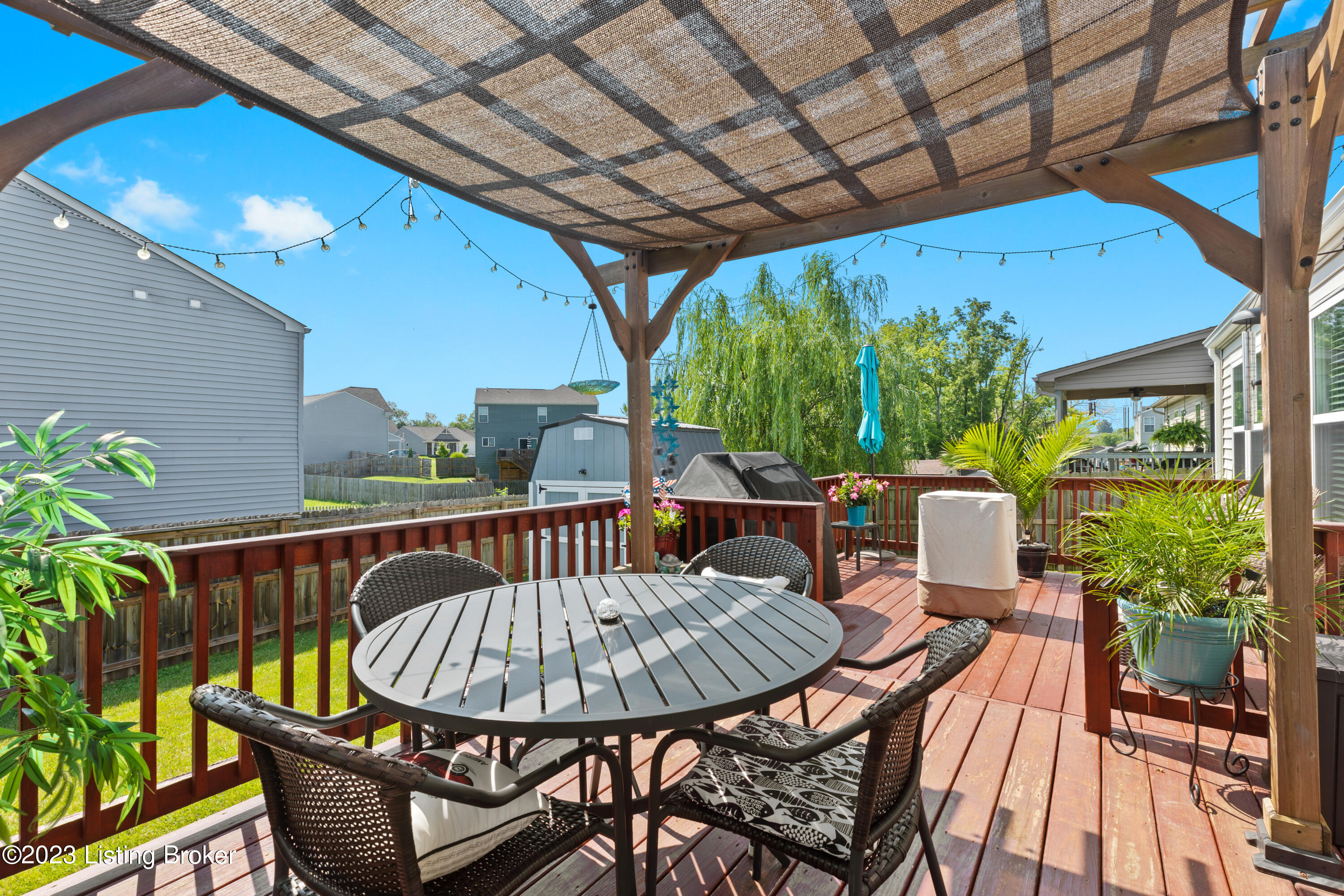 101 Spring Leaf Ct