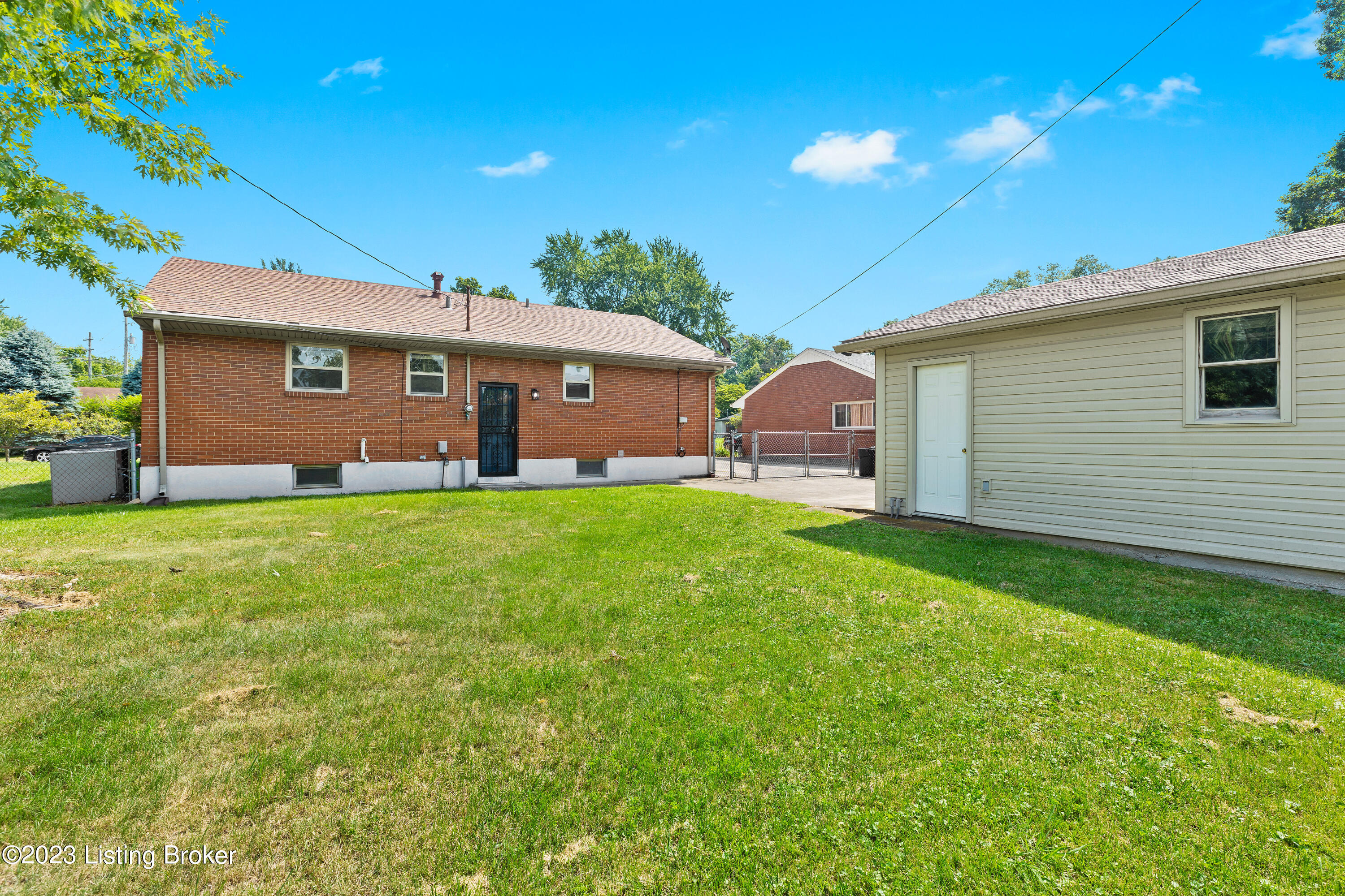3006 Maywood Pl