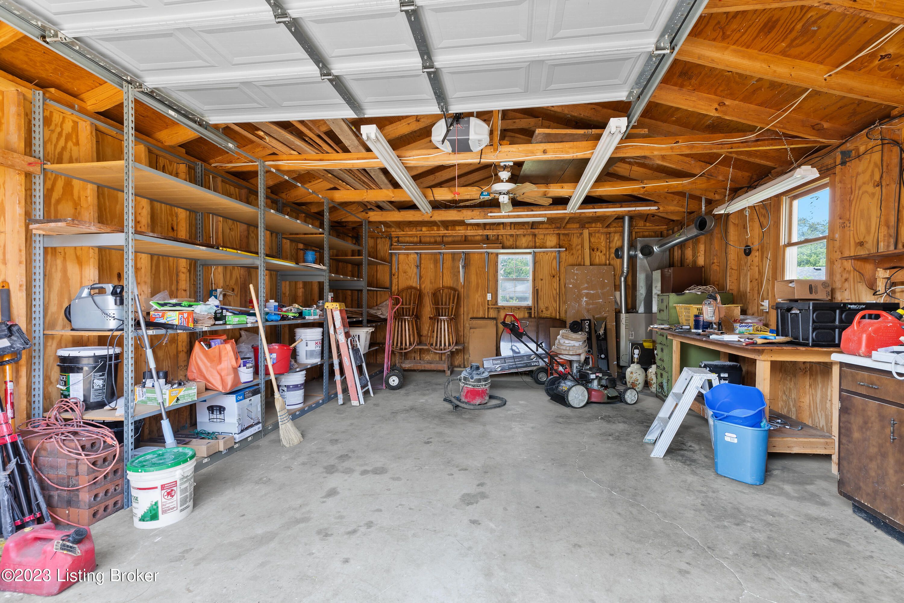 3006 Maywood Pl