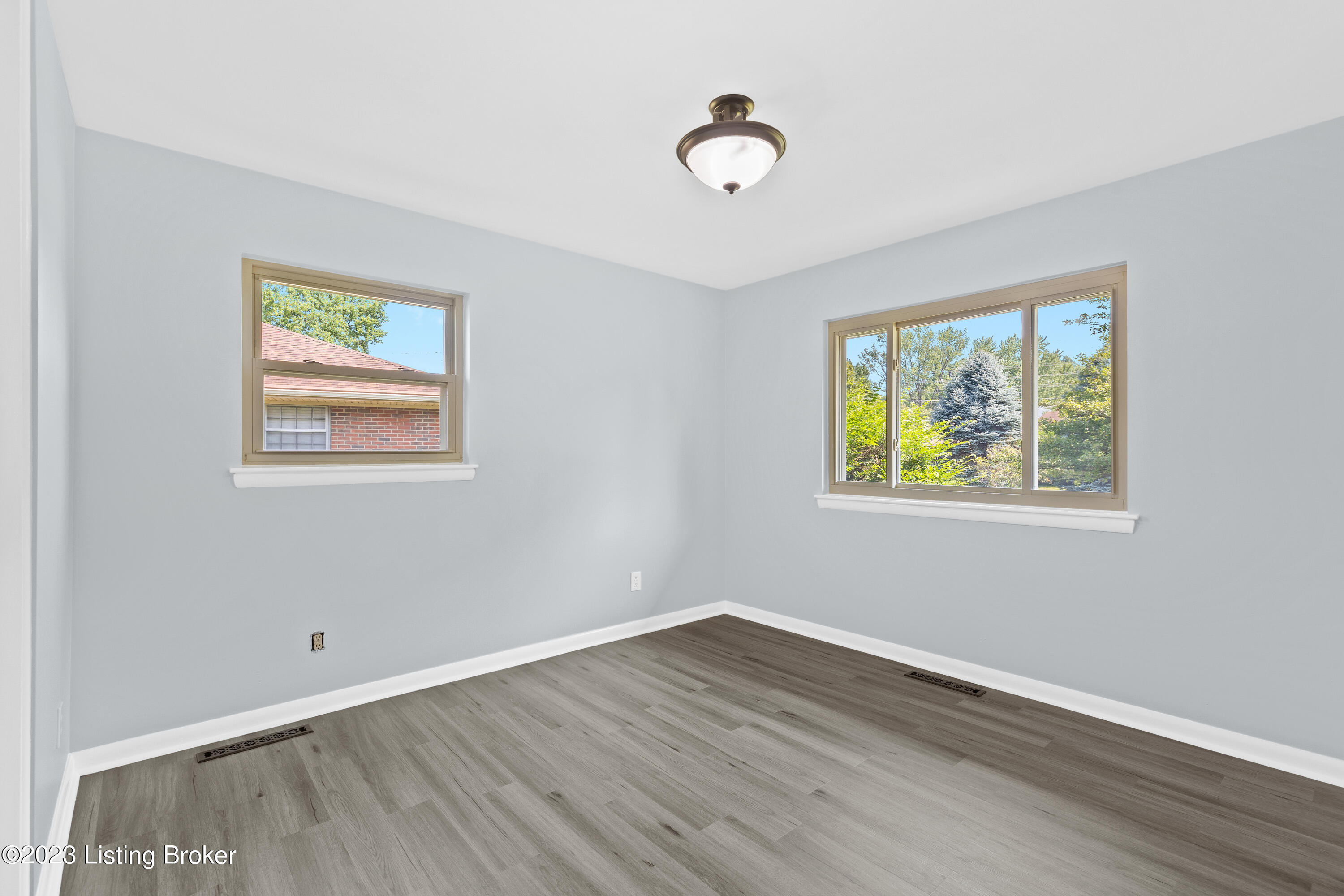 3006 Maywood Pl