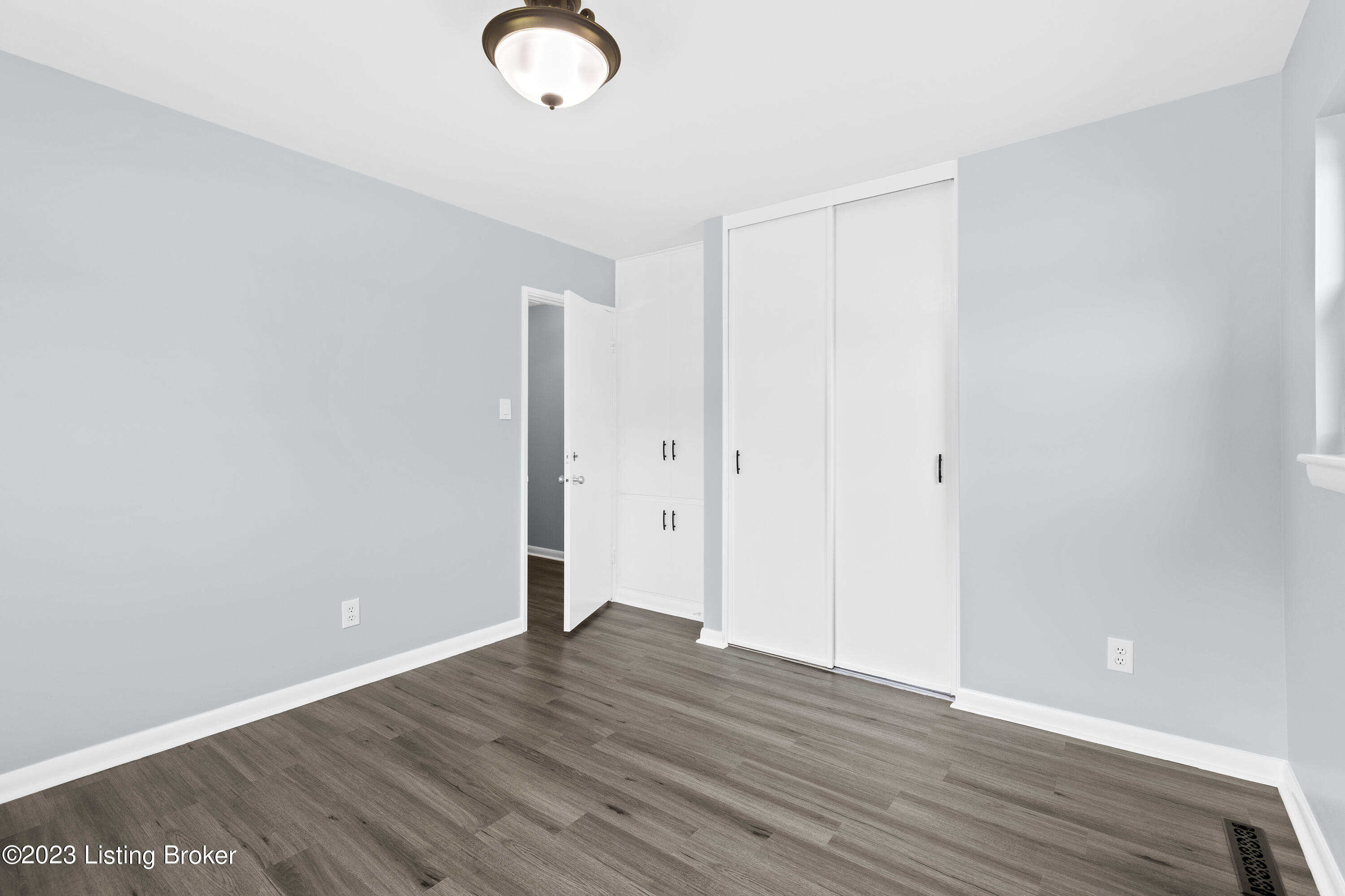 3006 Maywood Pl