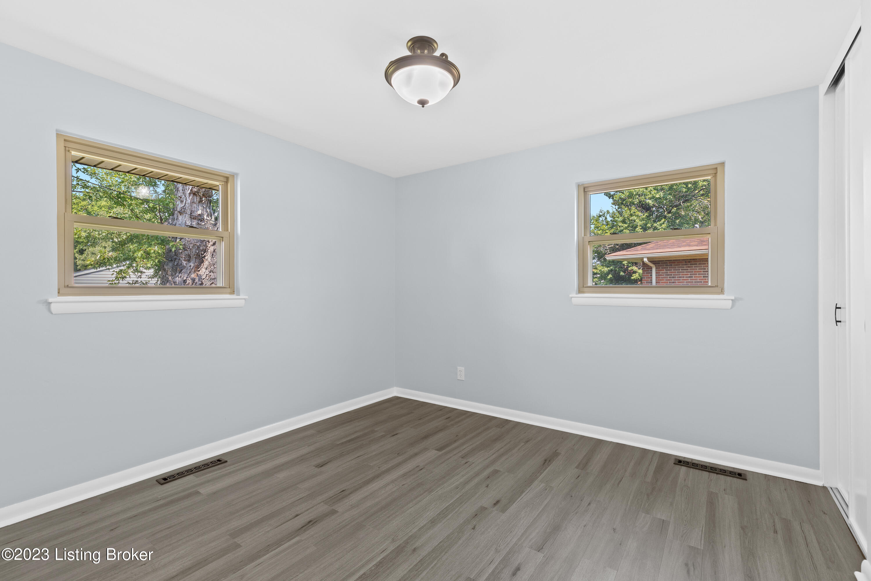 3006 Maywood Pl