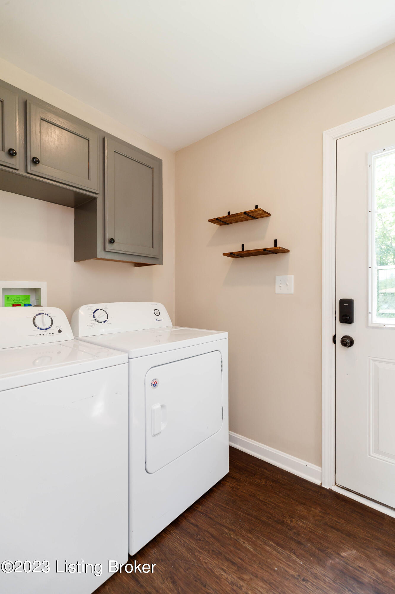 206 Stamper Ave