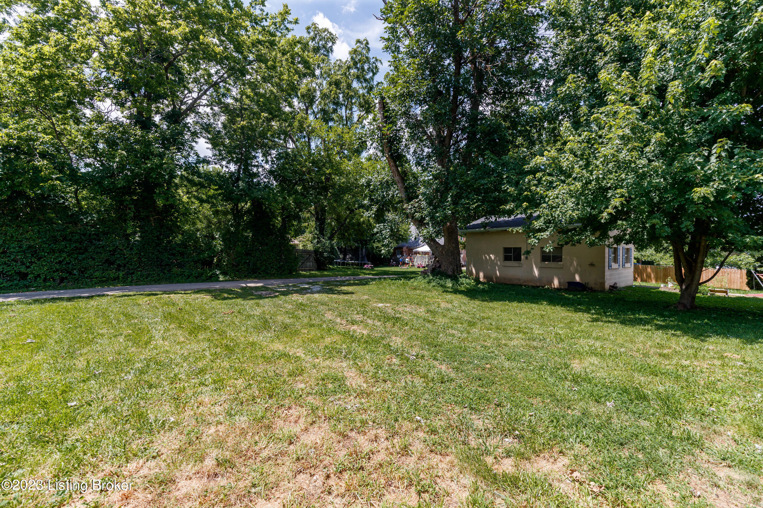 206 Stamper Ave