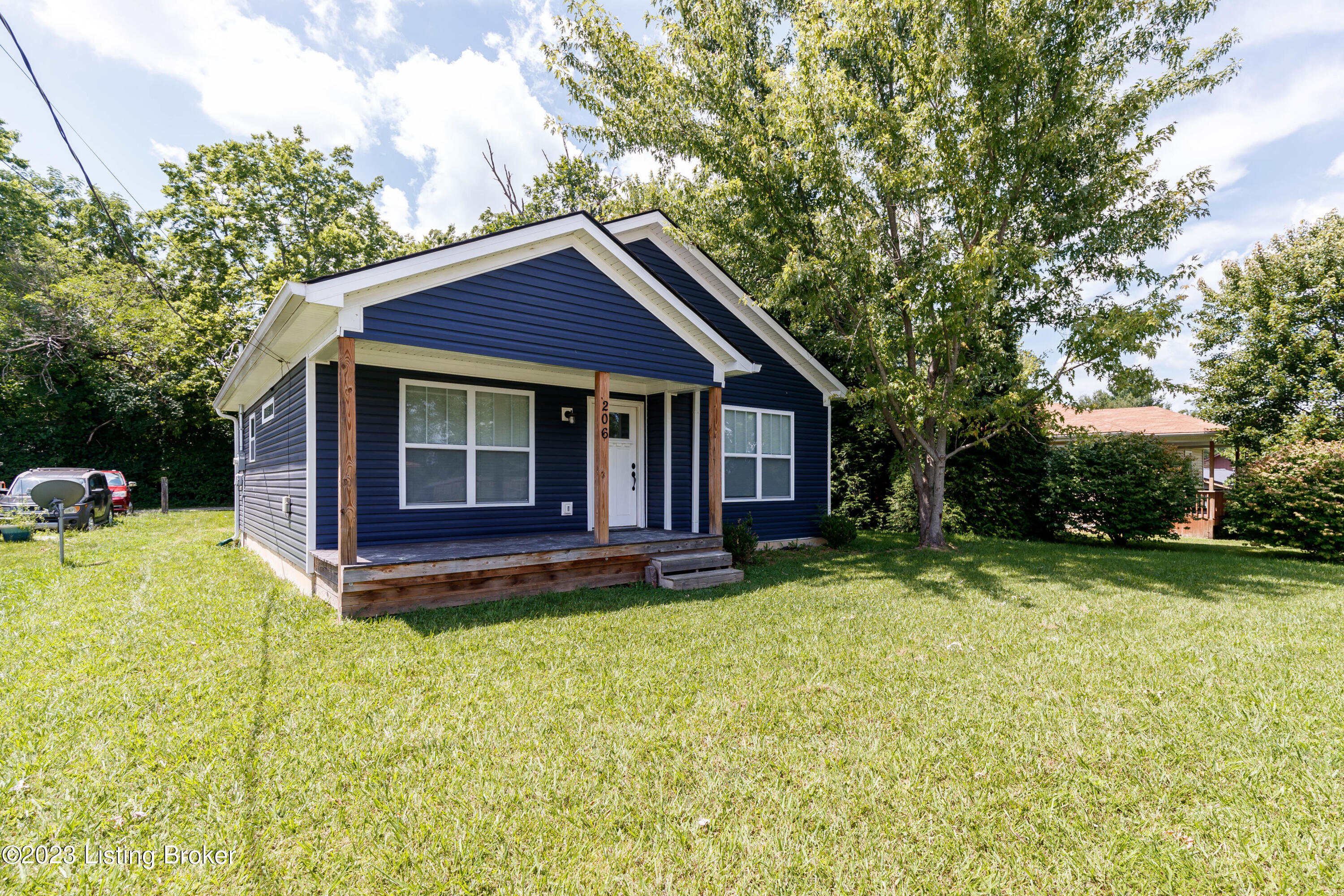 206 Stamper Ave