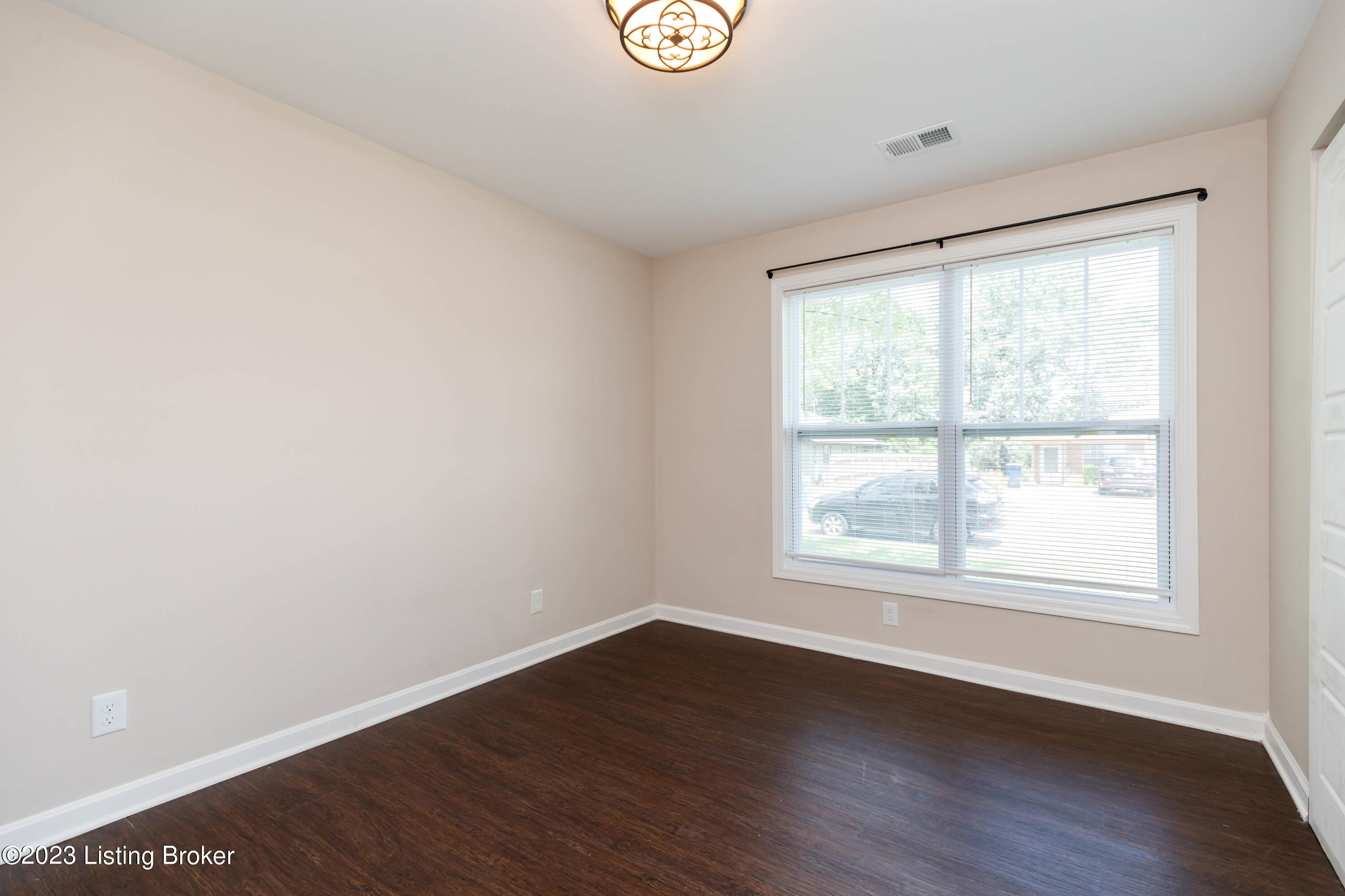 206 Stamper Ave