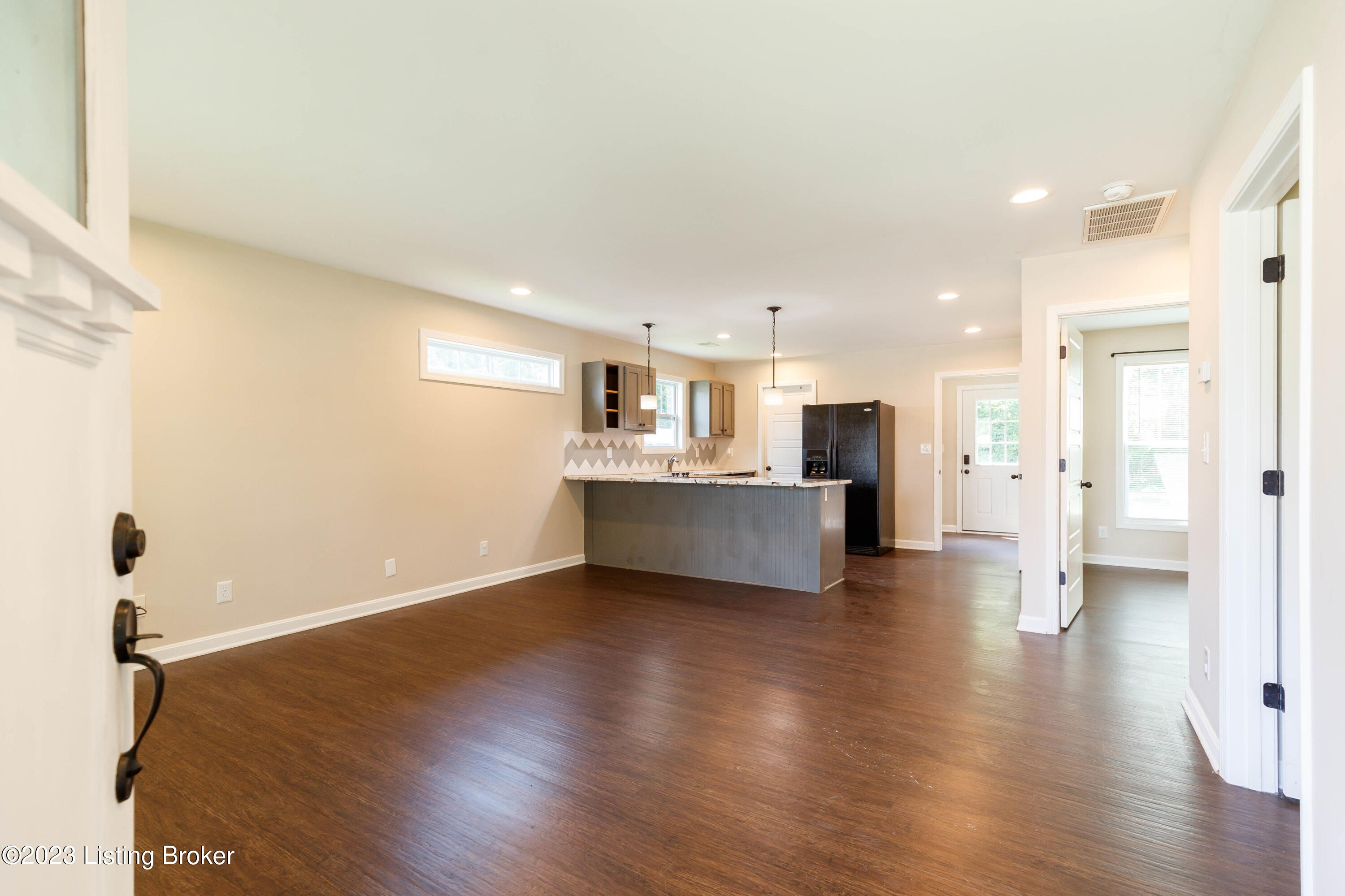 206 Stamper Ave