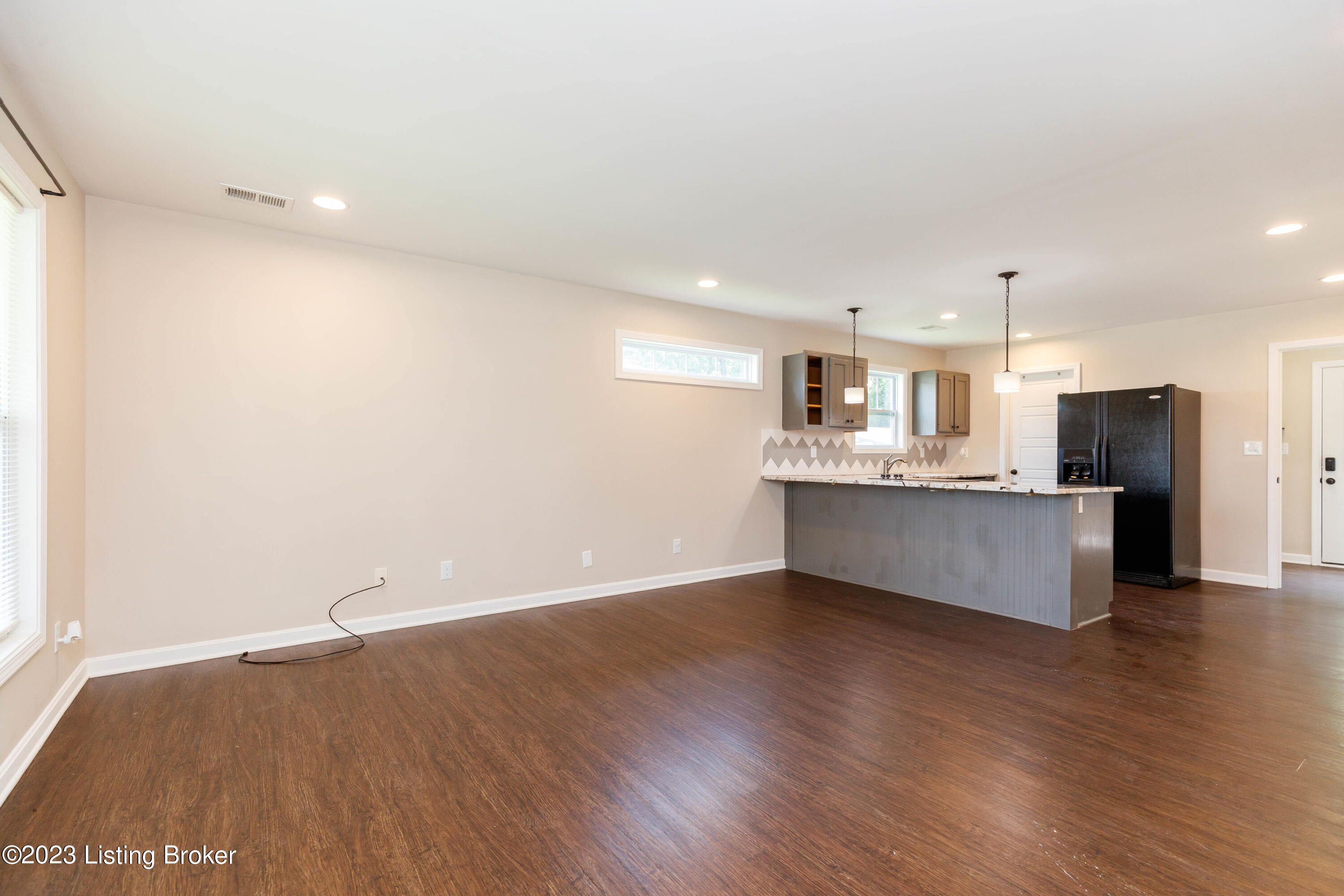 206 Stamper Ave