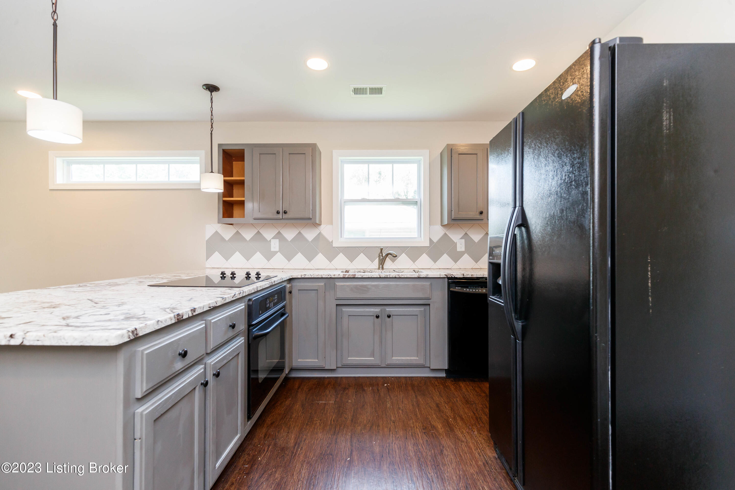 206 Stamper Ave