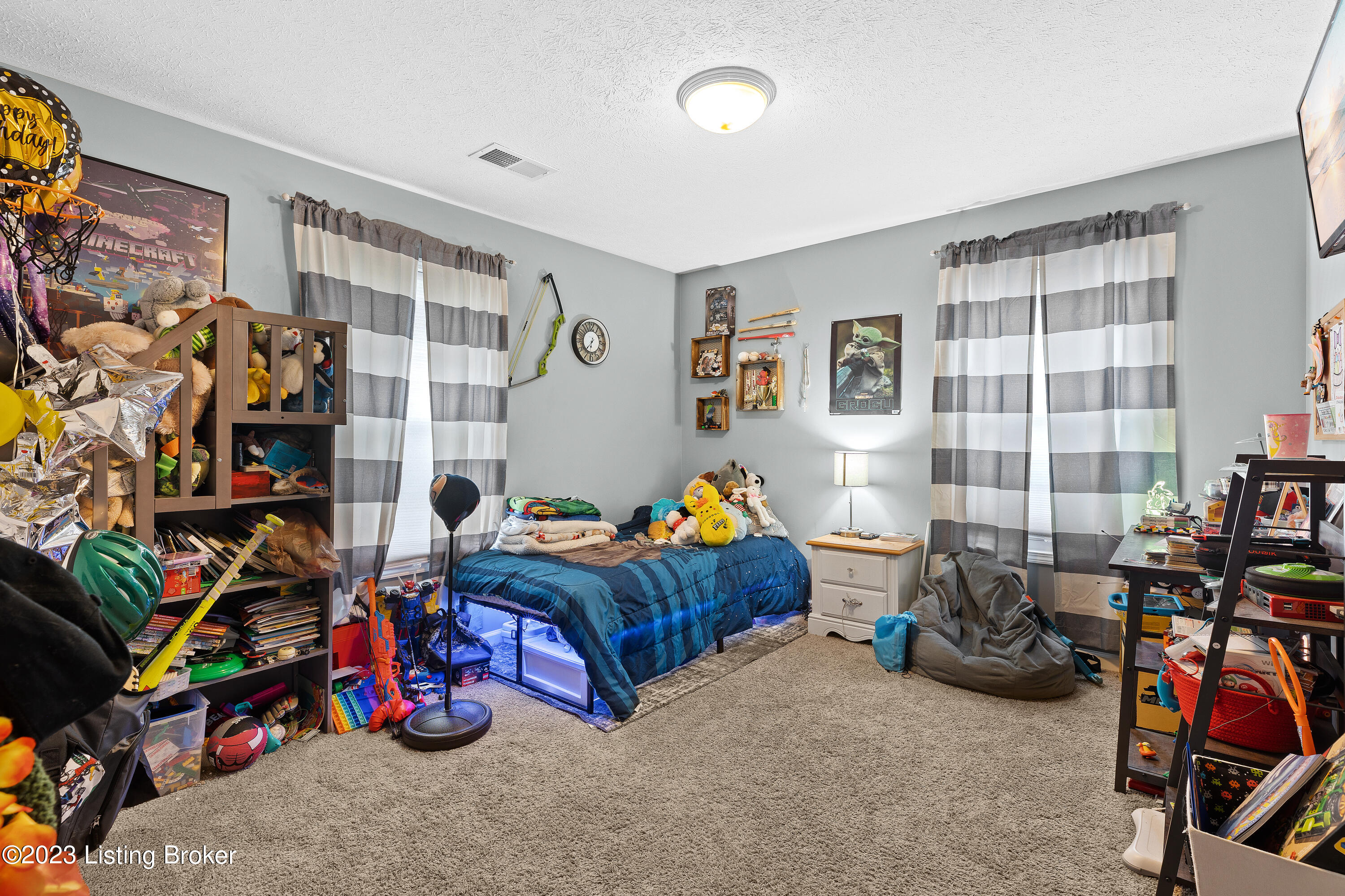 1116 Park Ln