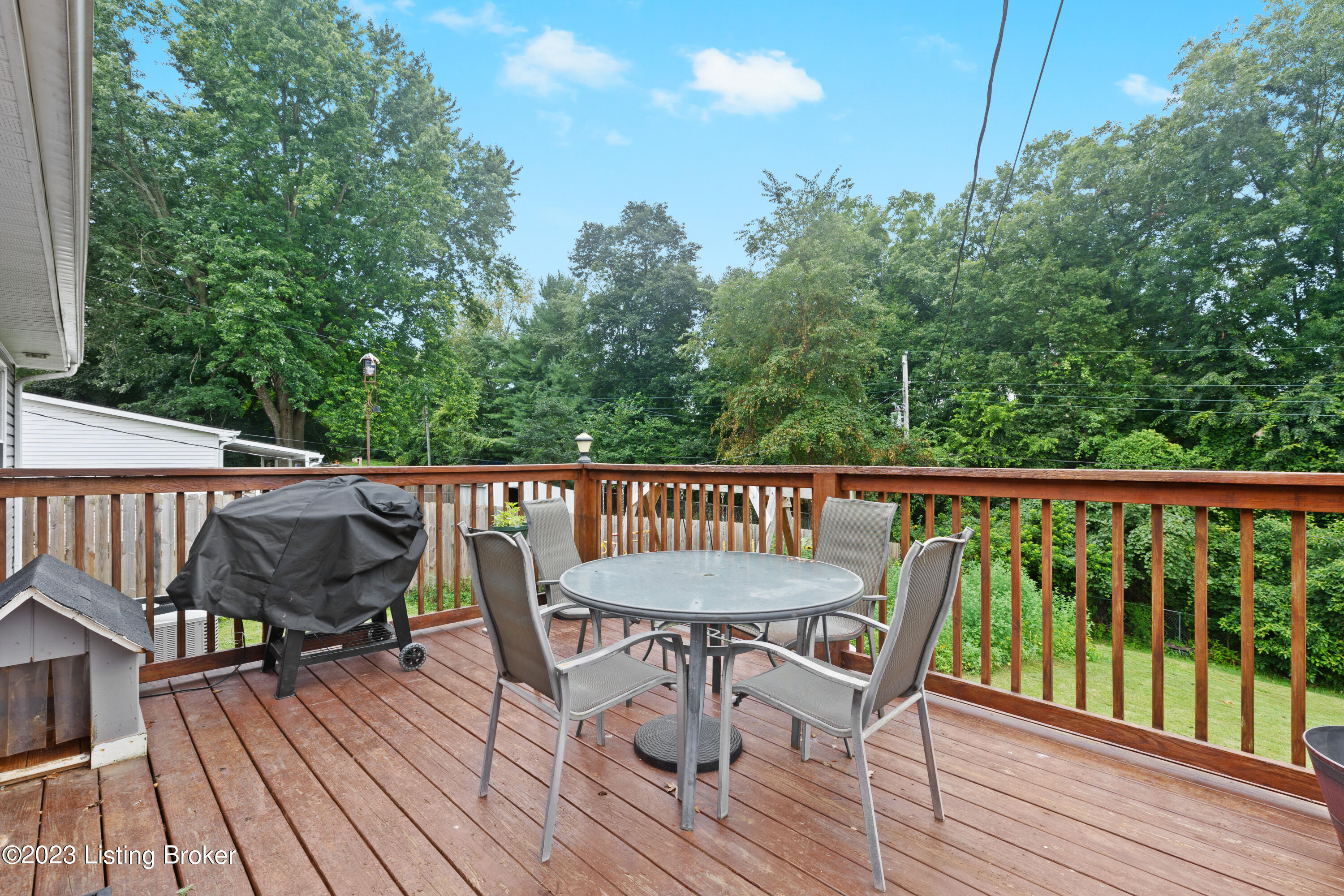 1116 Park Ln