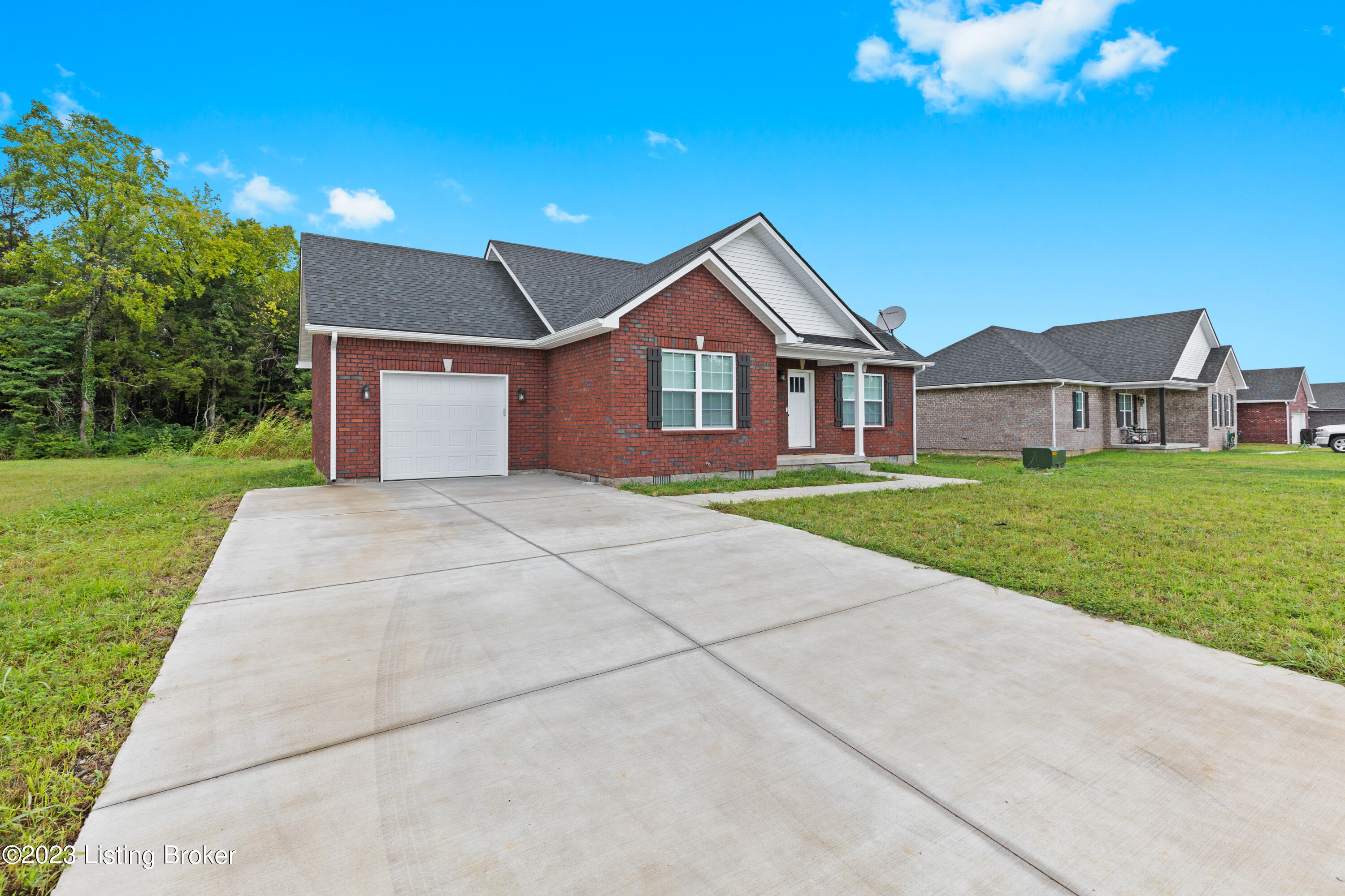 123 Magnolia Dr