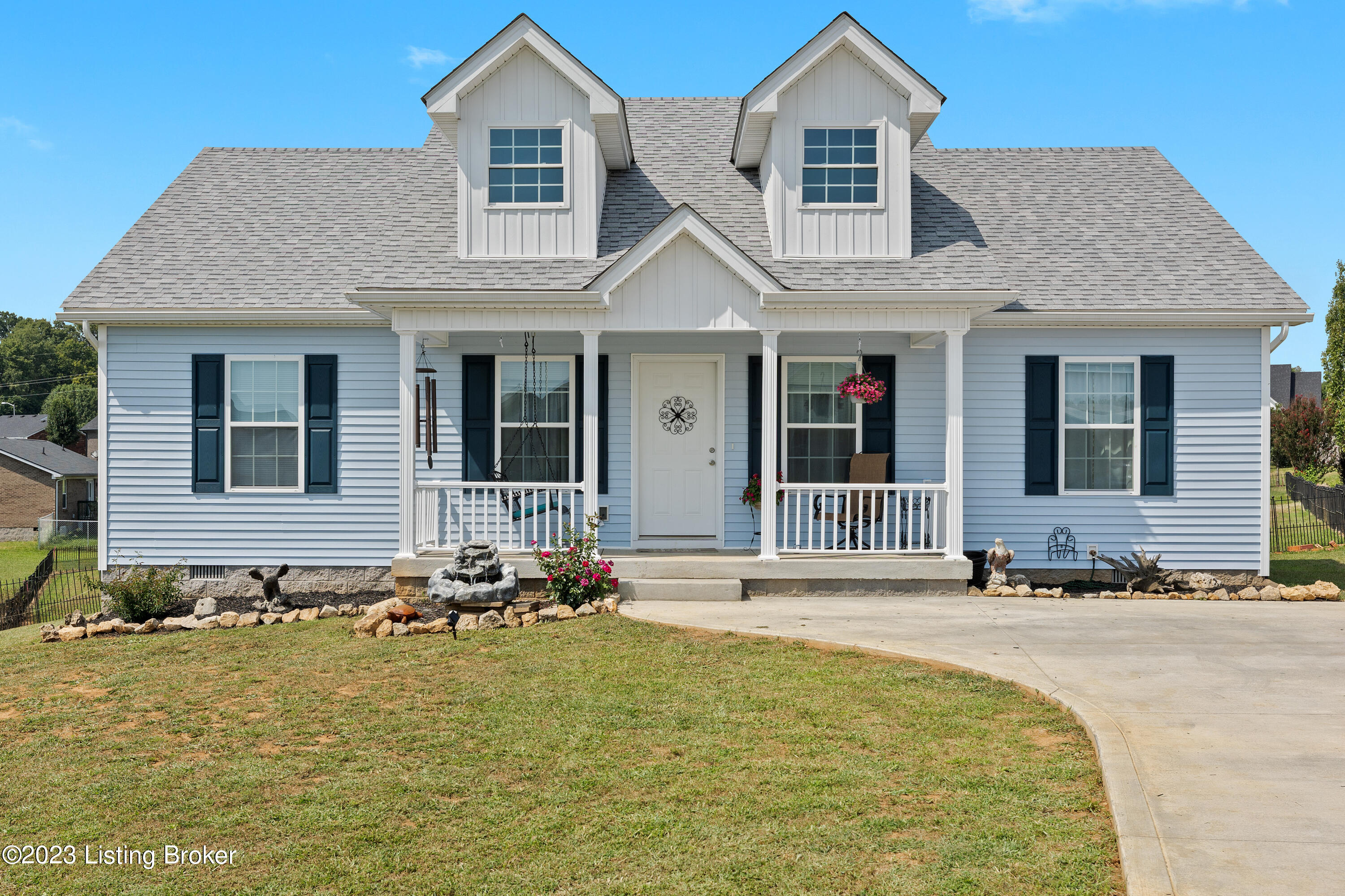 102 Devers Ct