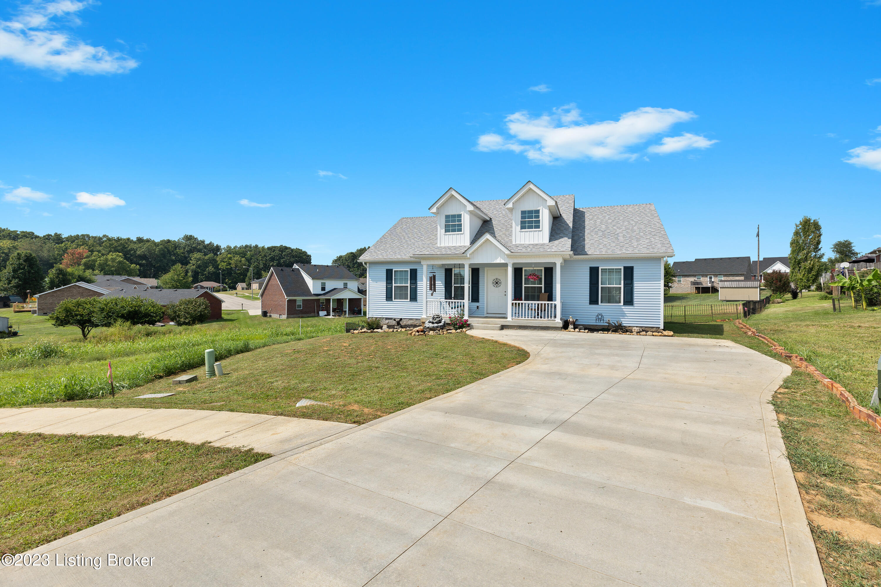 102 Devers Ct