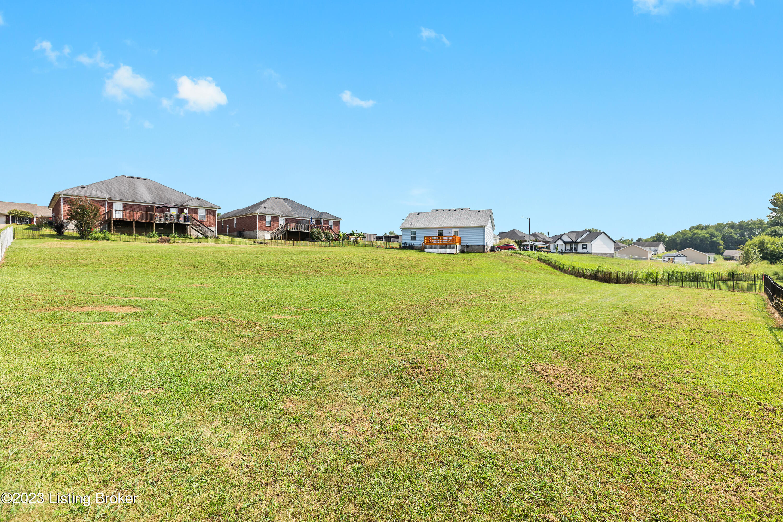 102 Devers Ct