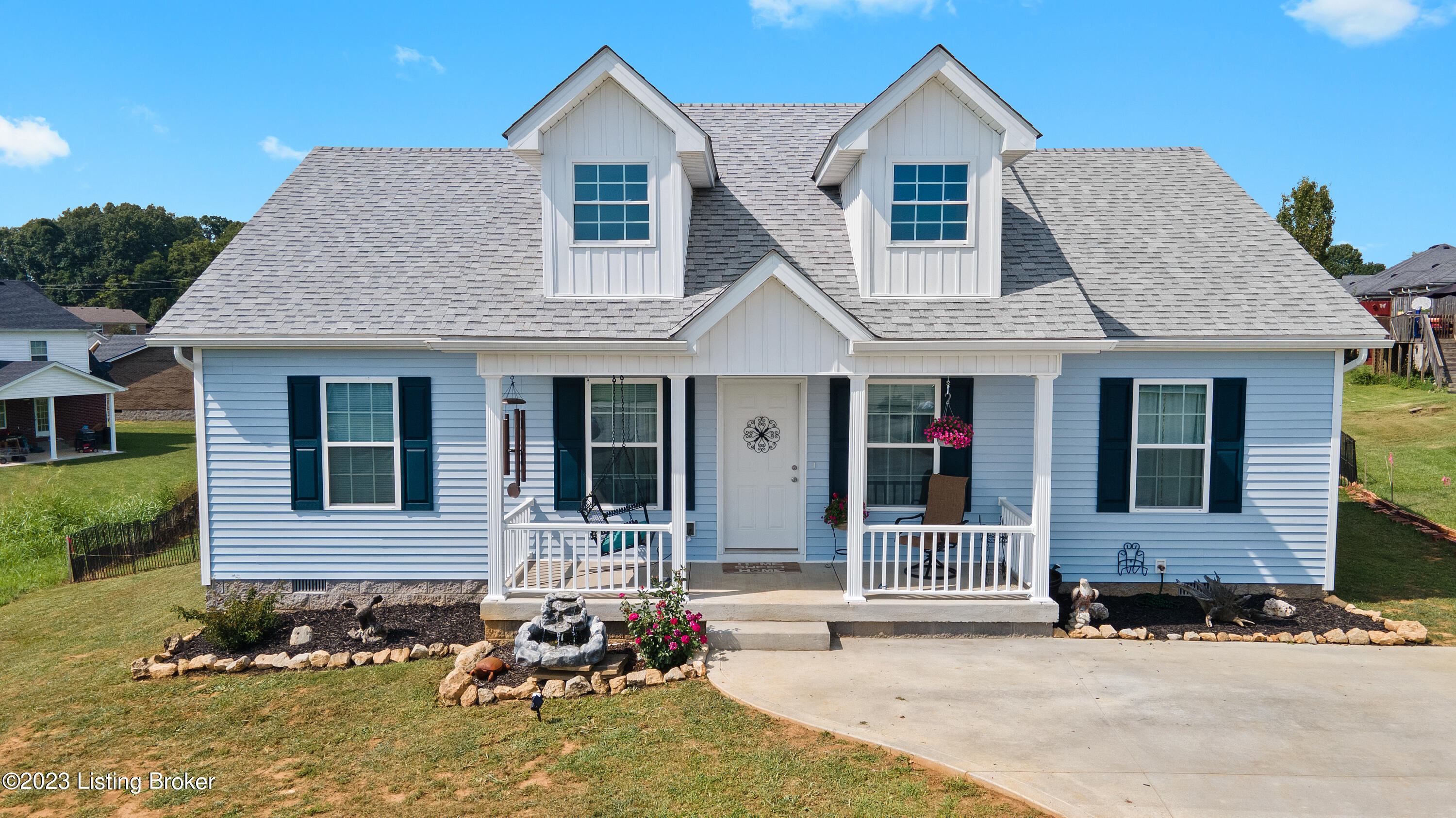 102 Devers Ct
