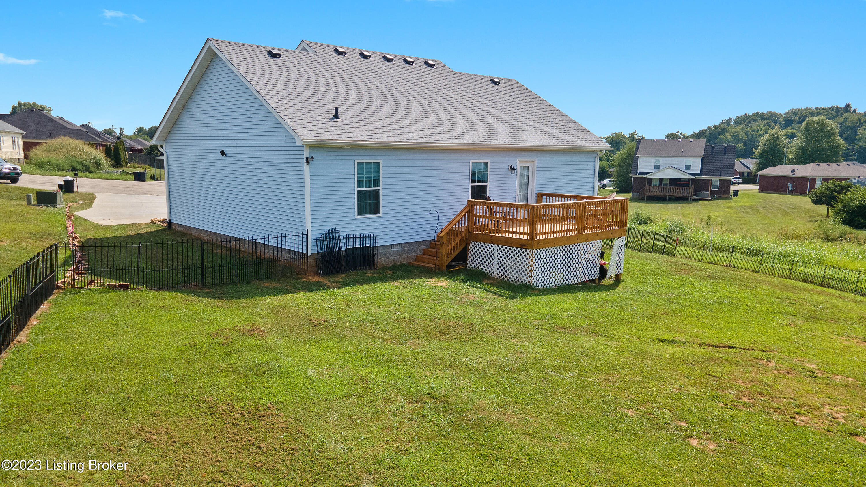 102 Devers Ct