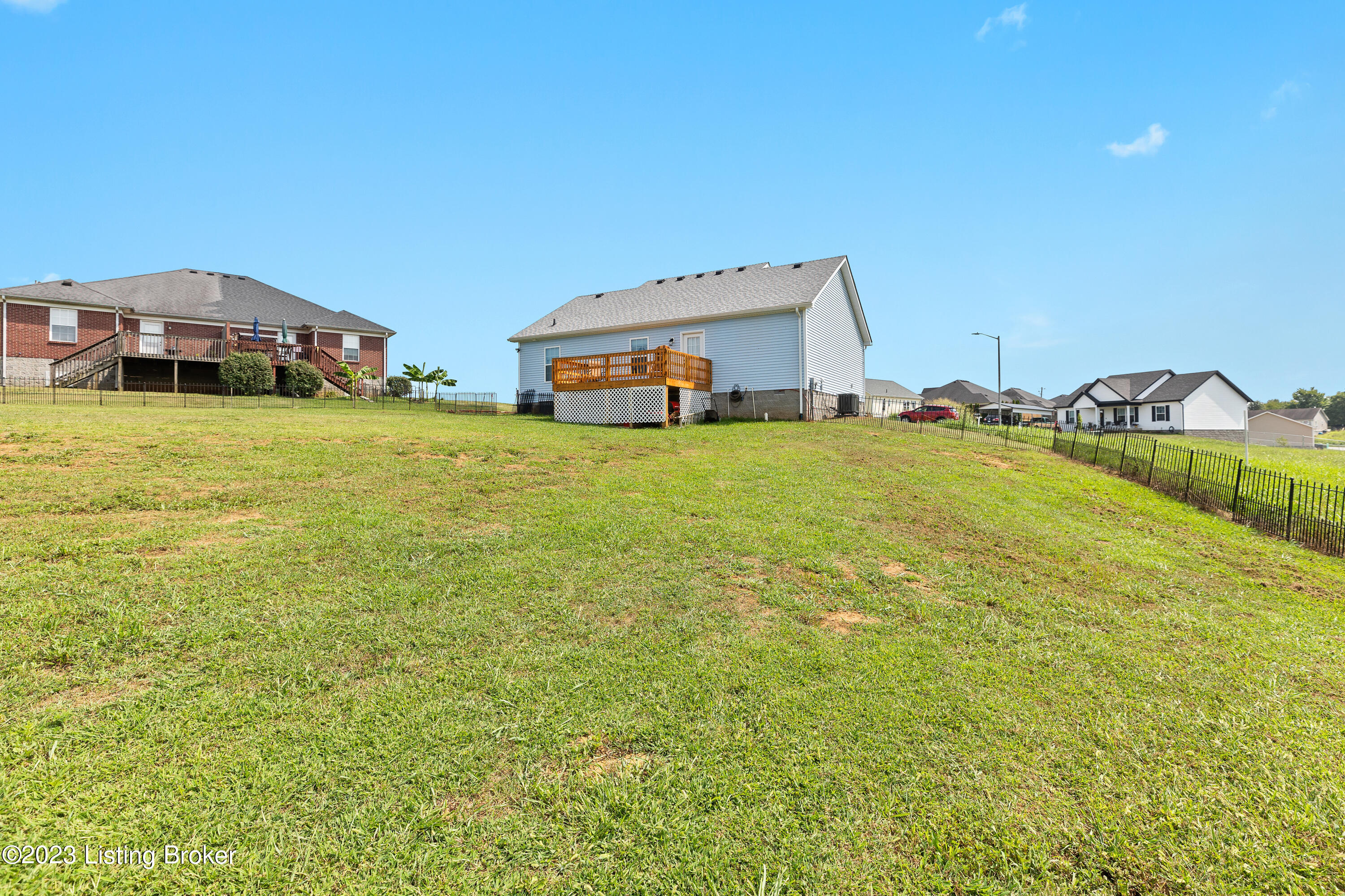 102 Devers Ct