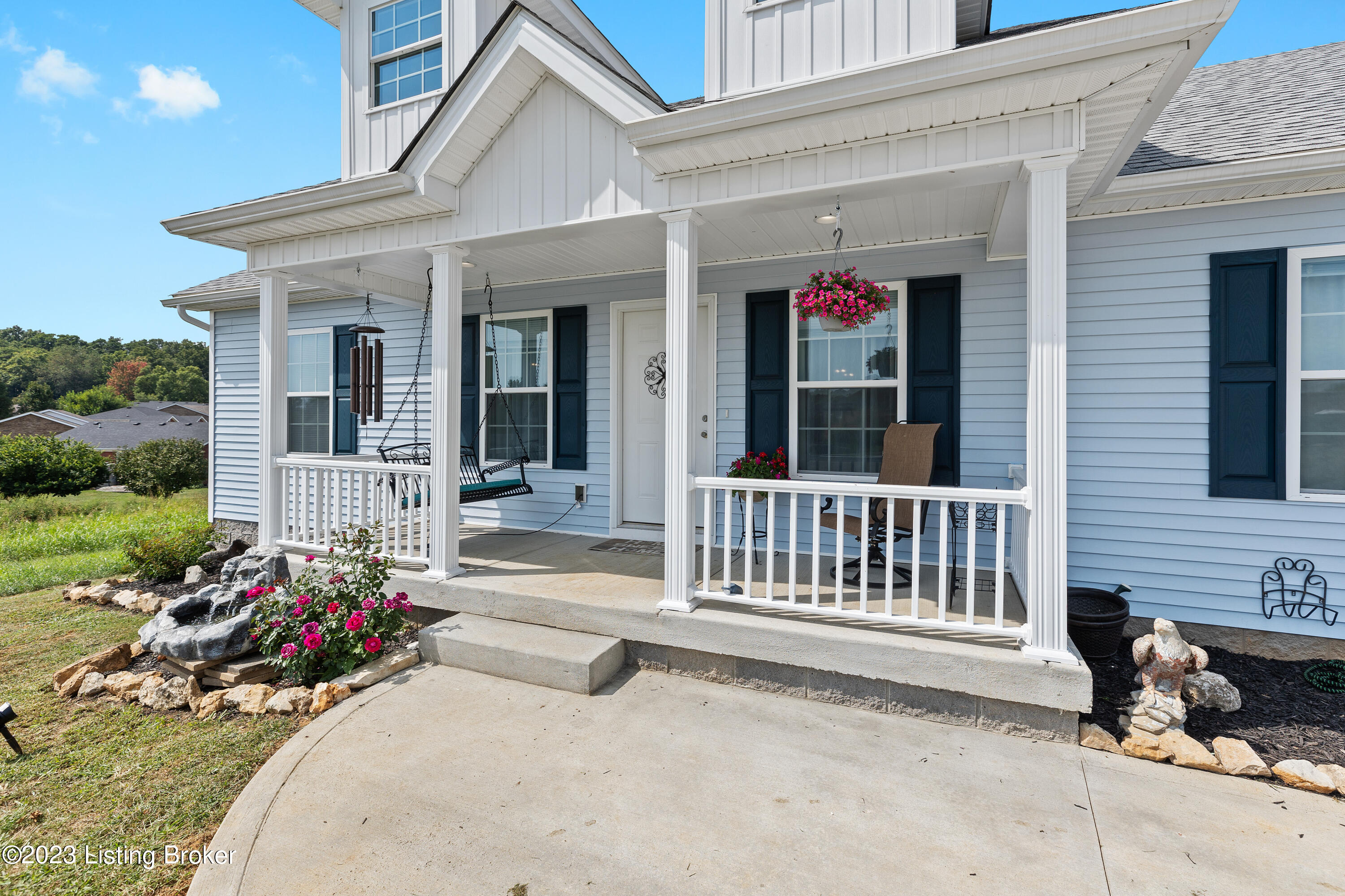 102 Devers Ct