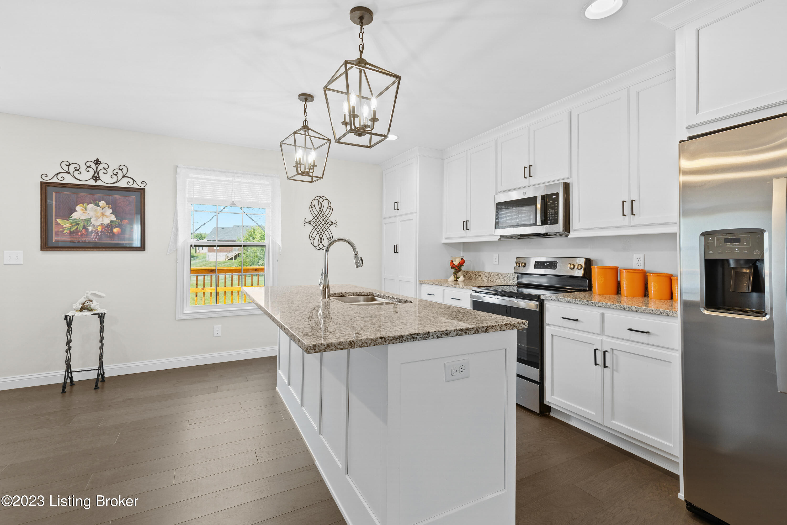 102 Devers Ct