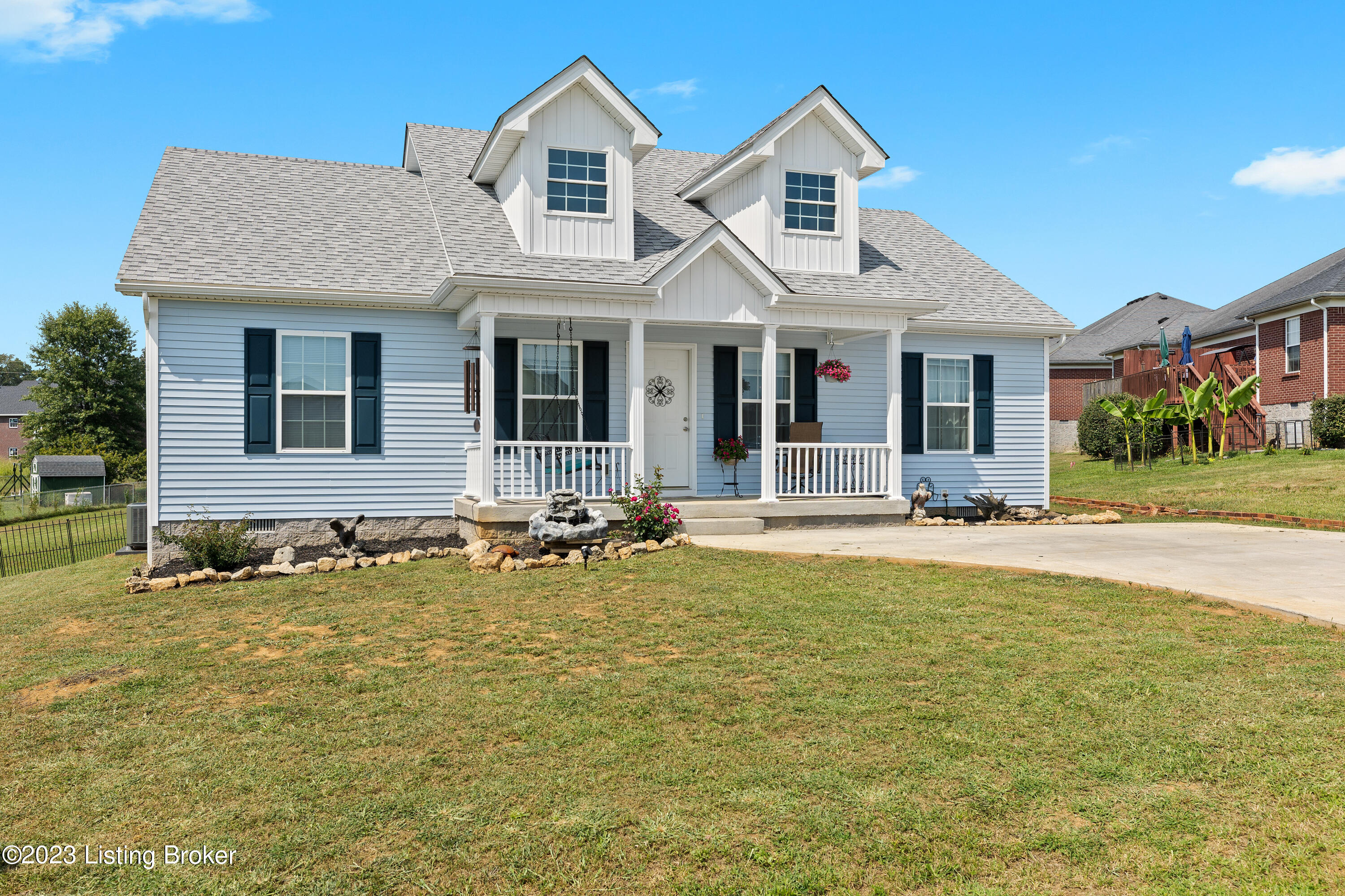 102 Devers Ct