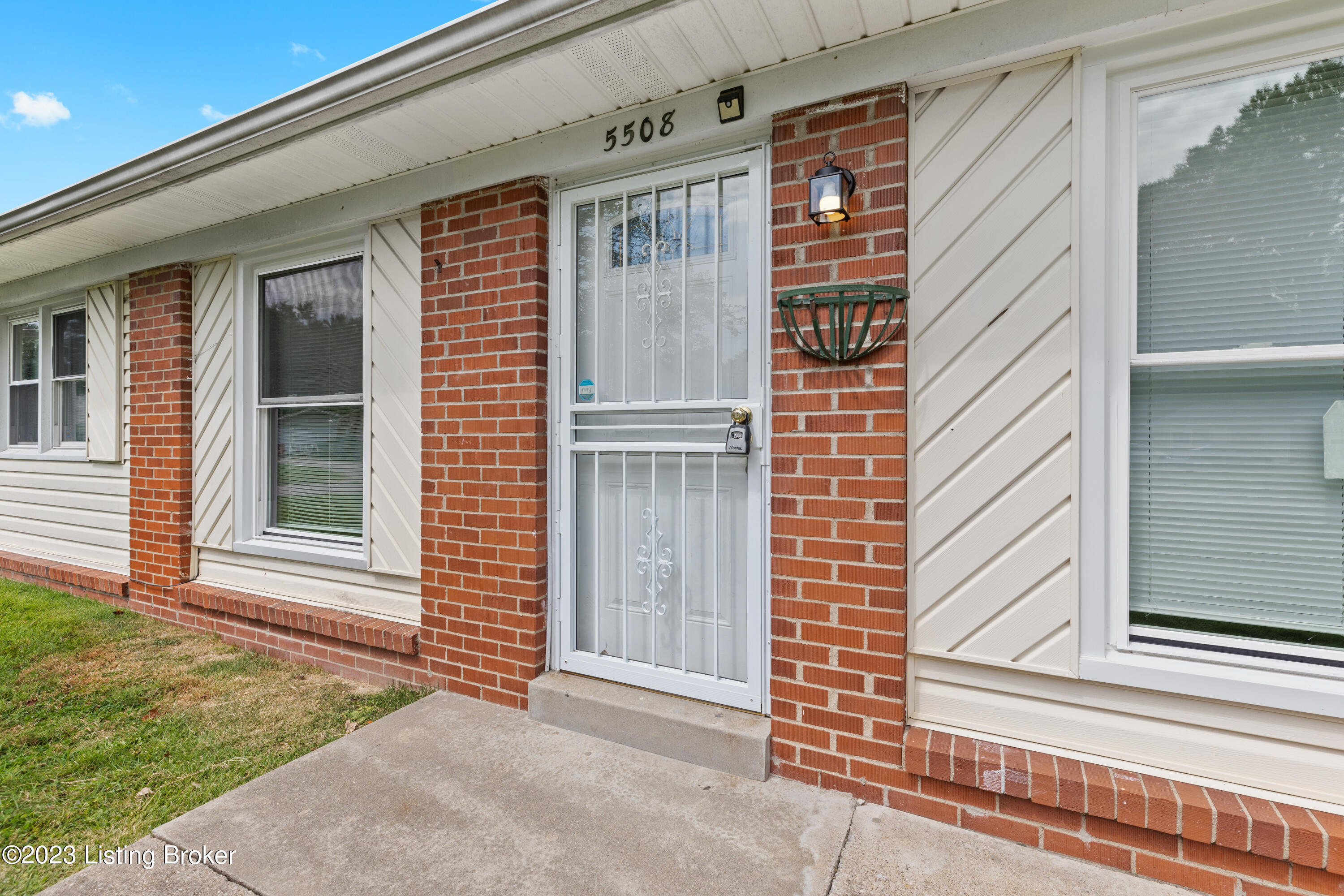 5508 Ailanthus Trail