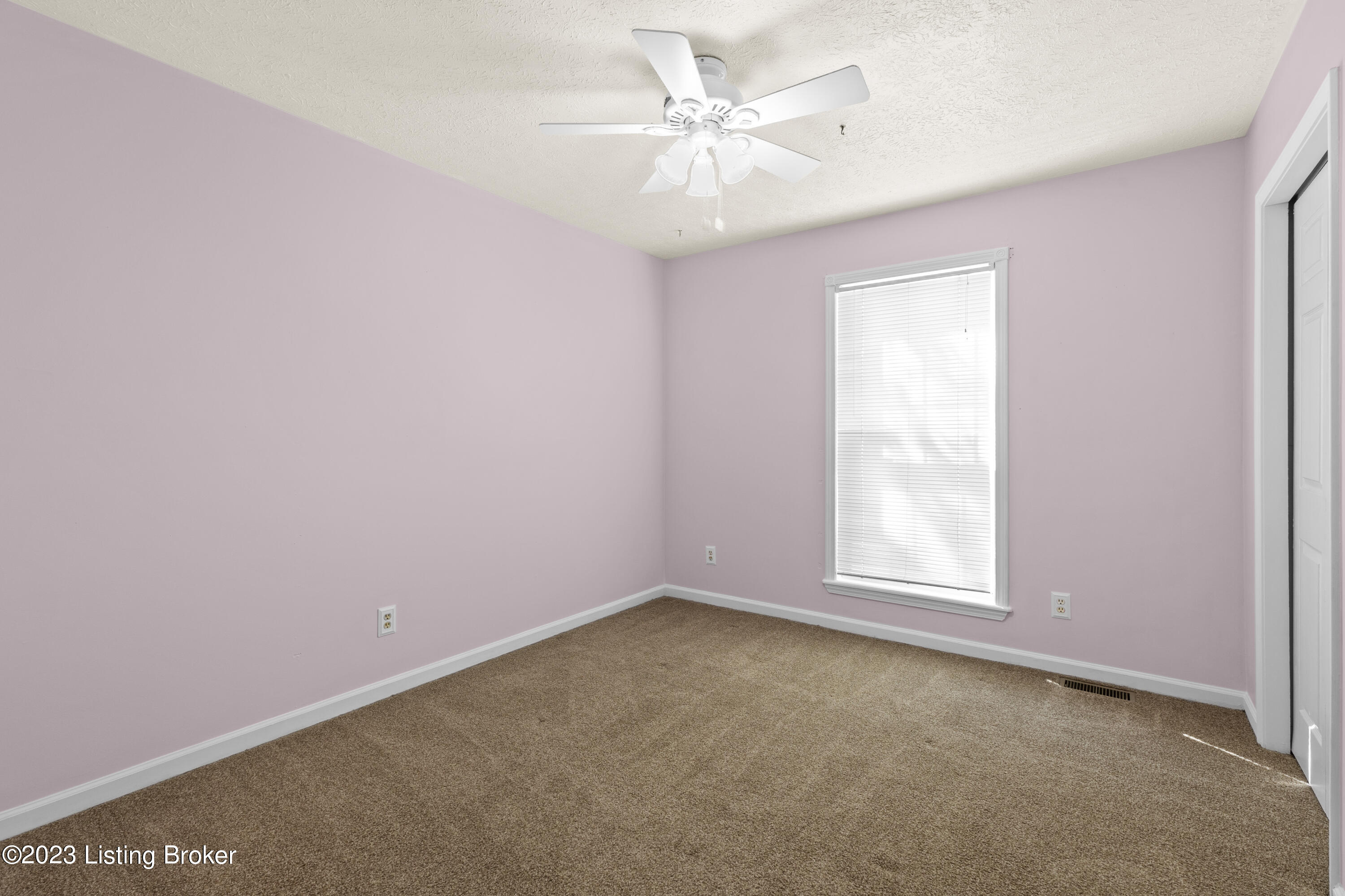 1201 Evergreen Way