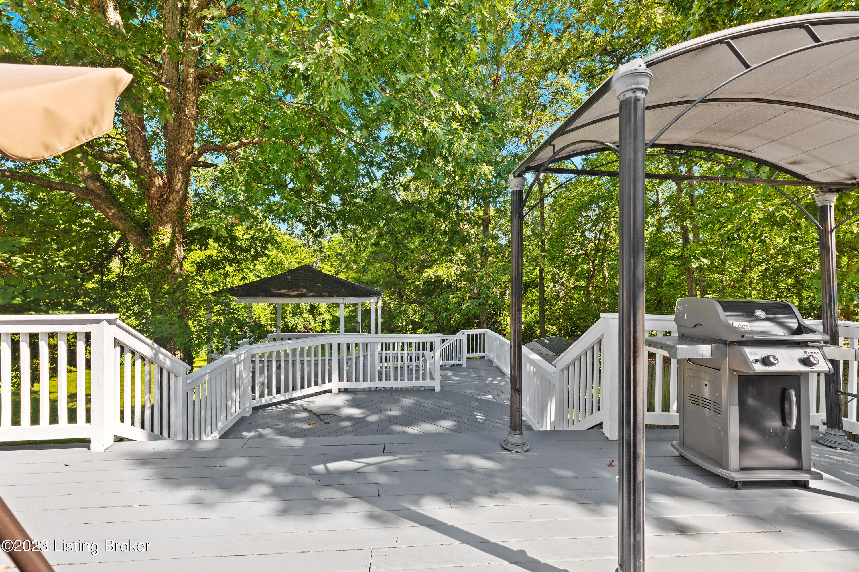 1201 Evergreen Way