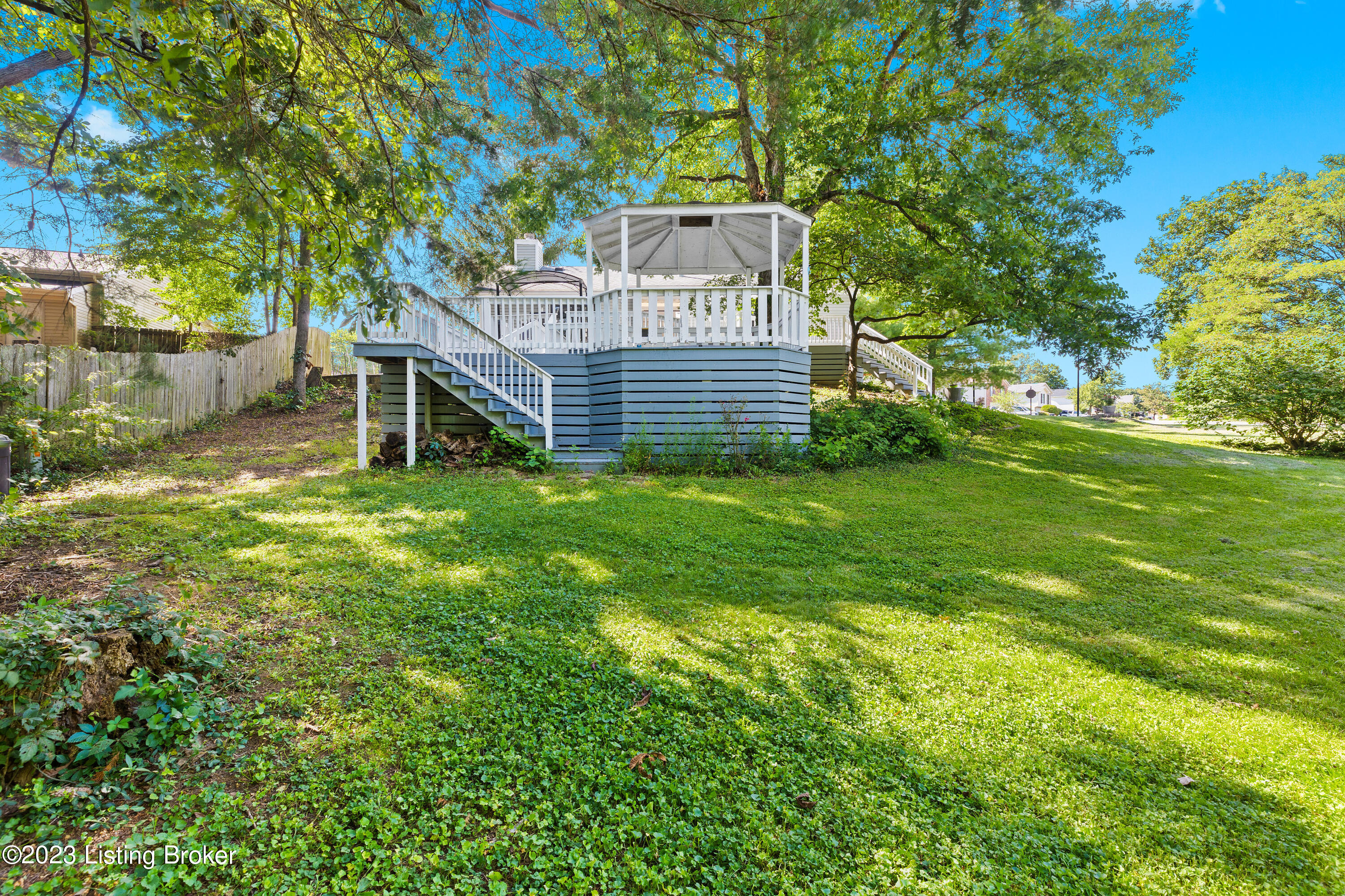 1201 Evergreen Way