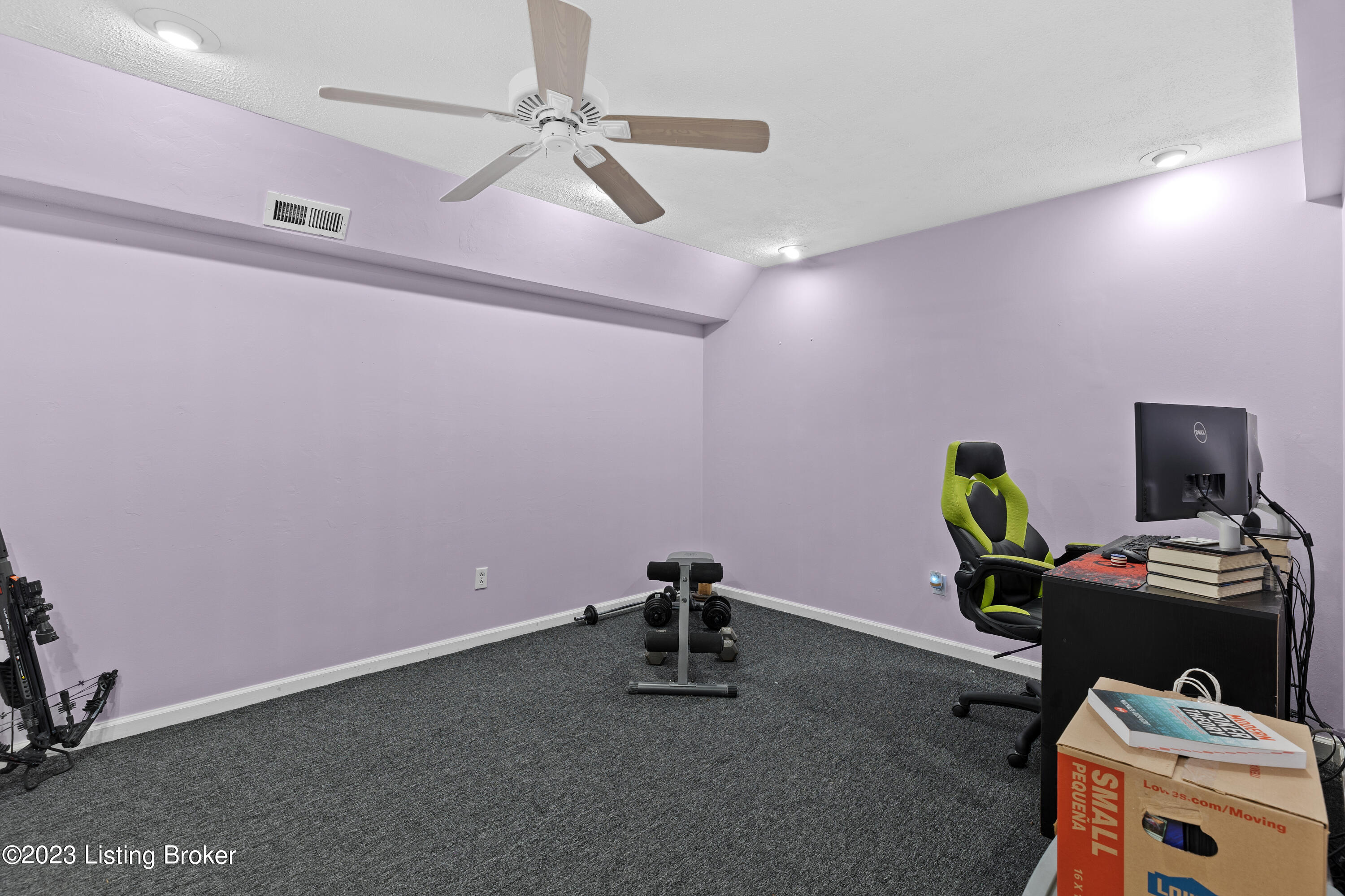 1201 Evergreen Way