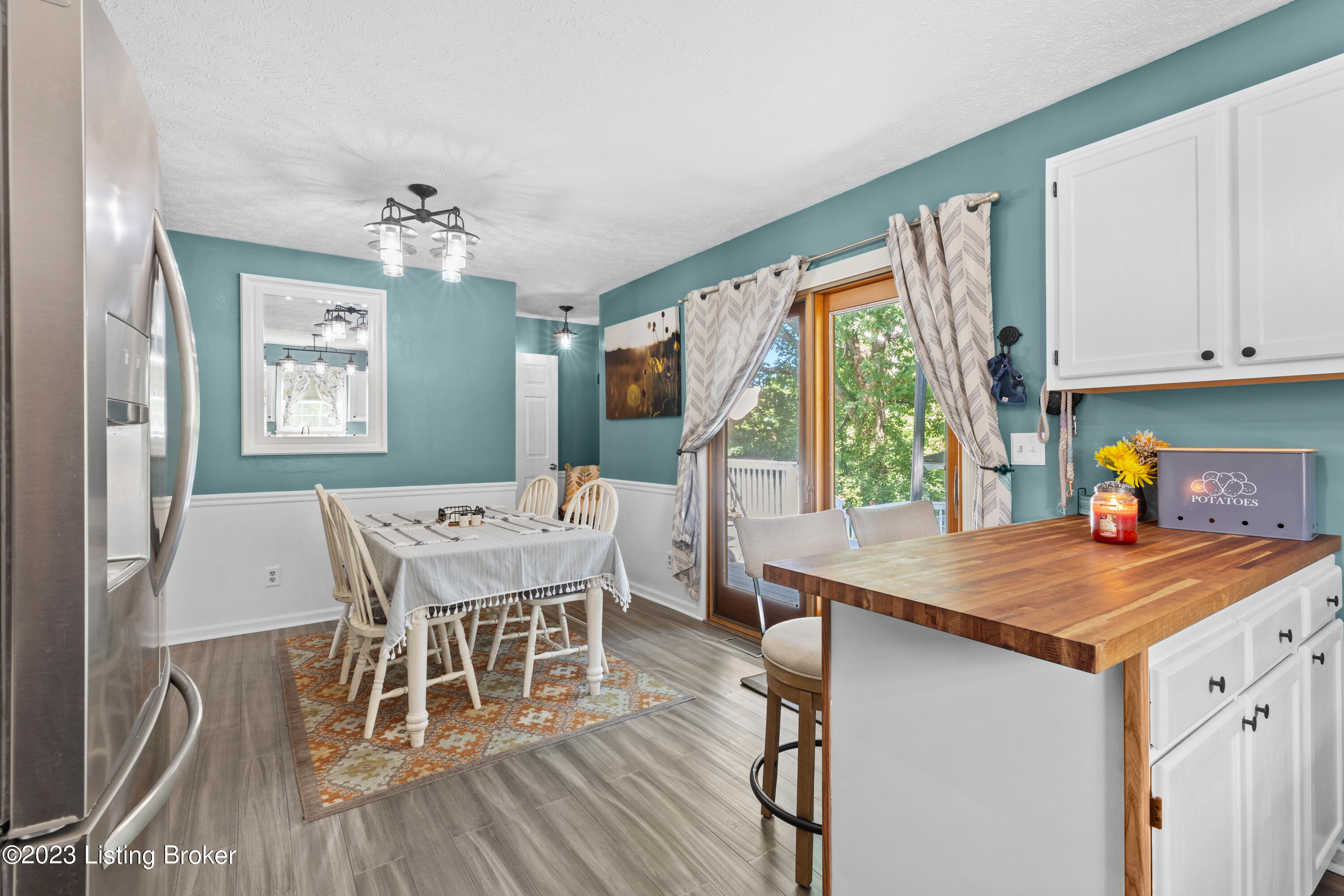 1201 Evergreen Way