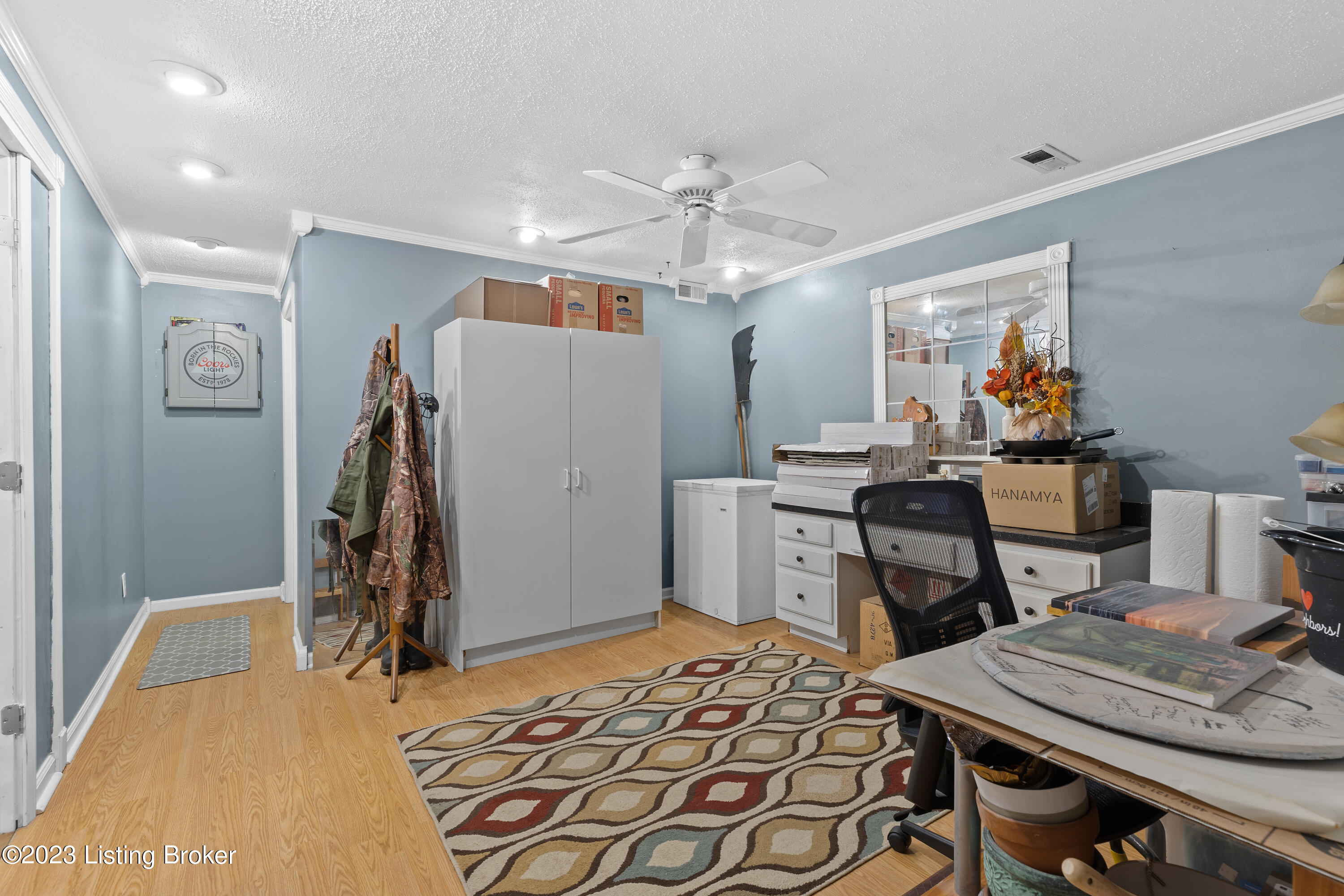 1201 Evergreen Way