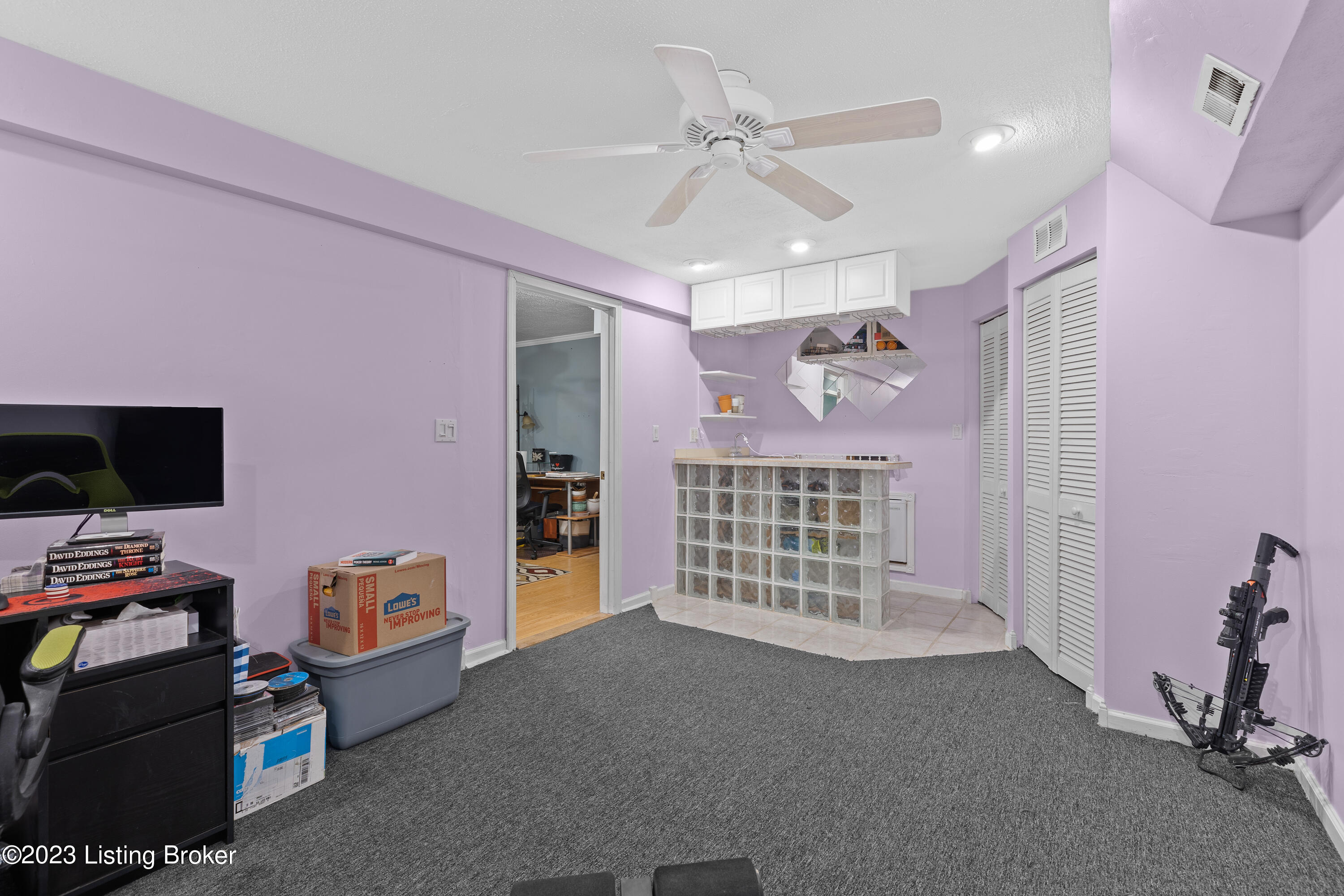 1201 Evergreen Way