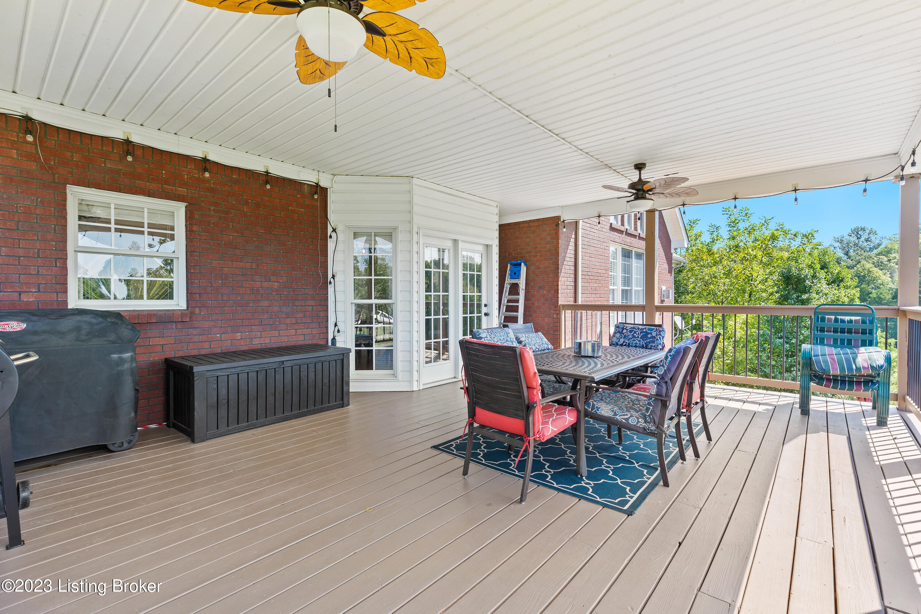 530 Cedar Place Dr