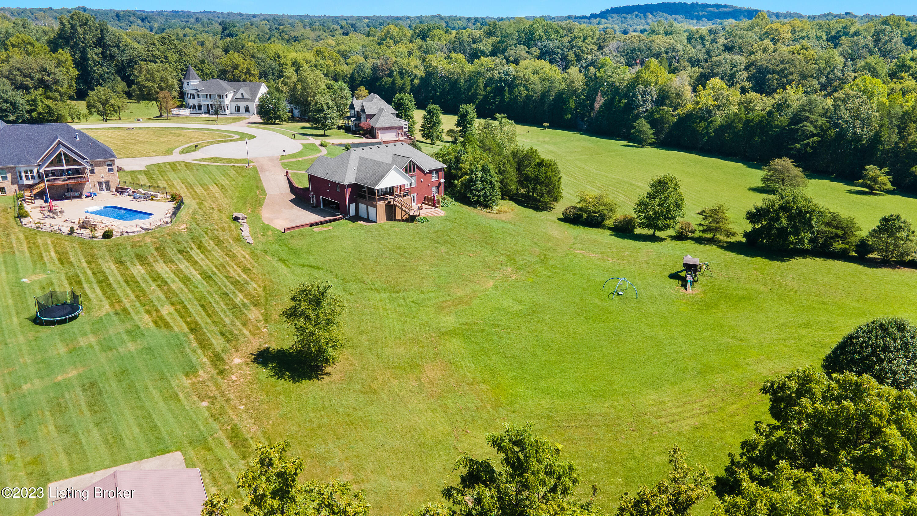 530 Cedar Place Dr