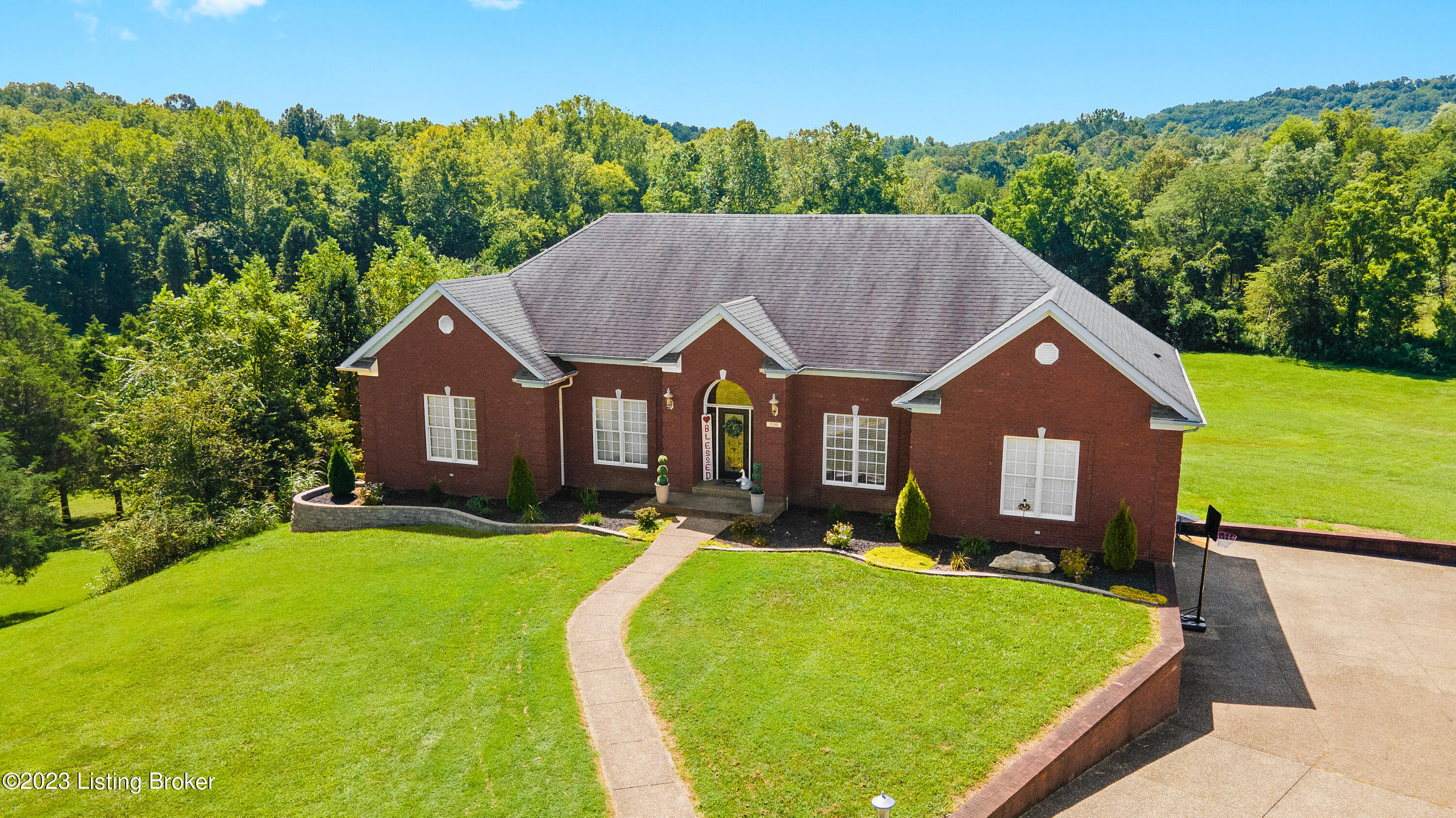 530 Cedar Place Dr