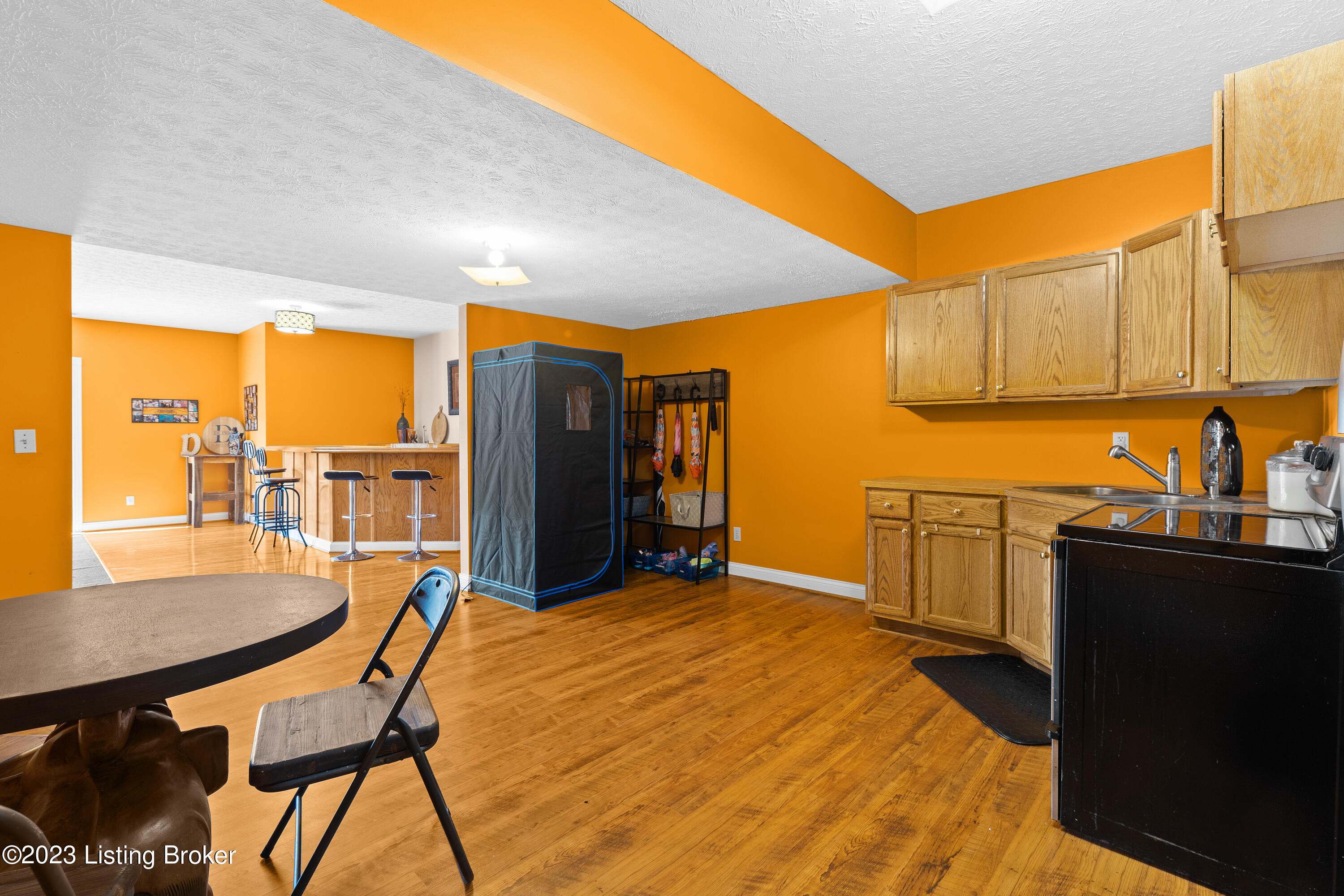 530 Cedar Place Dr