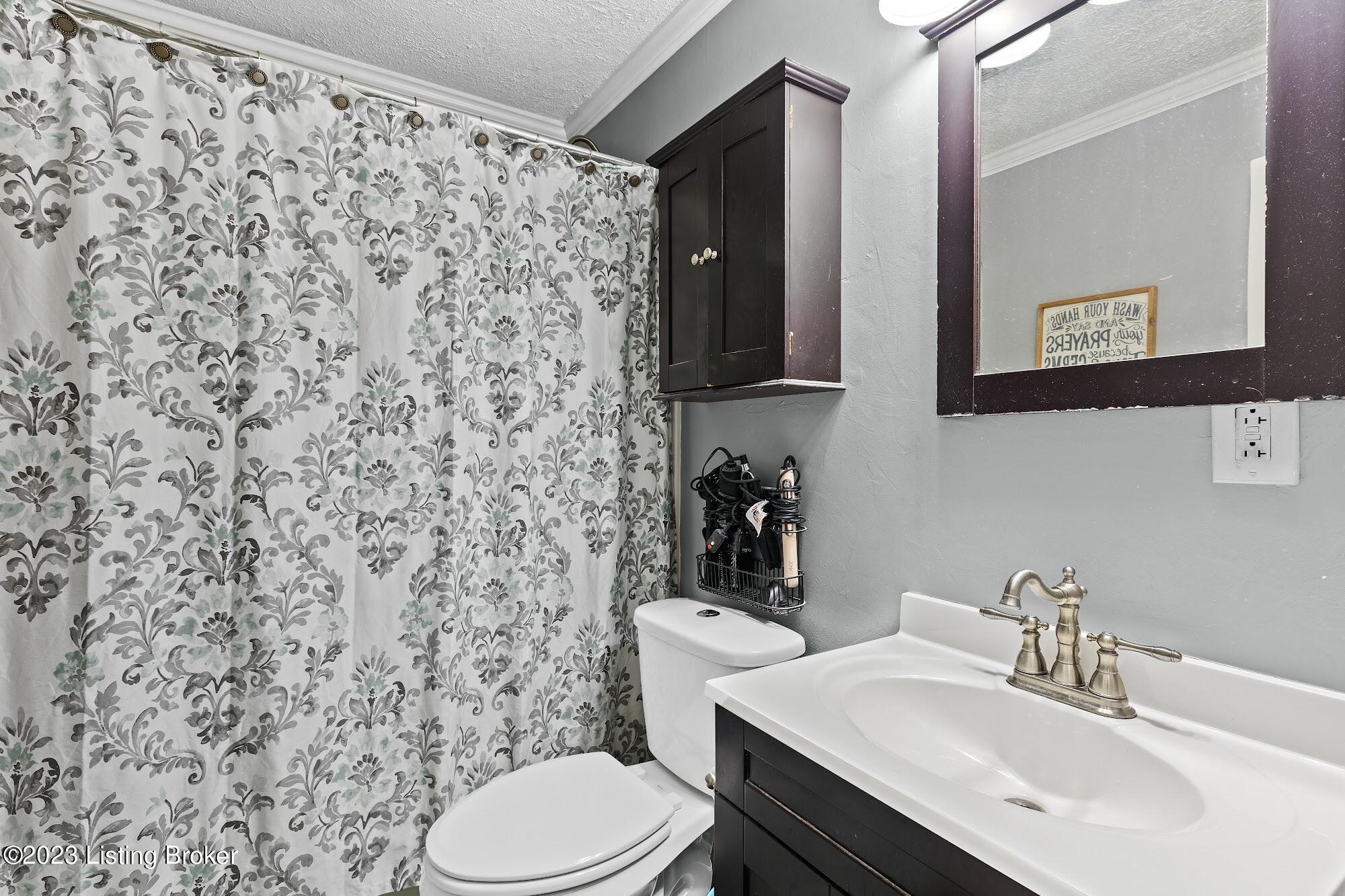 6016 Santa Fe Trail