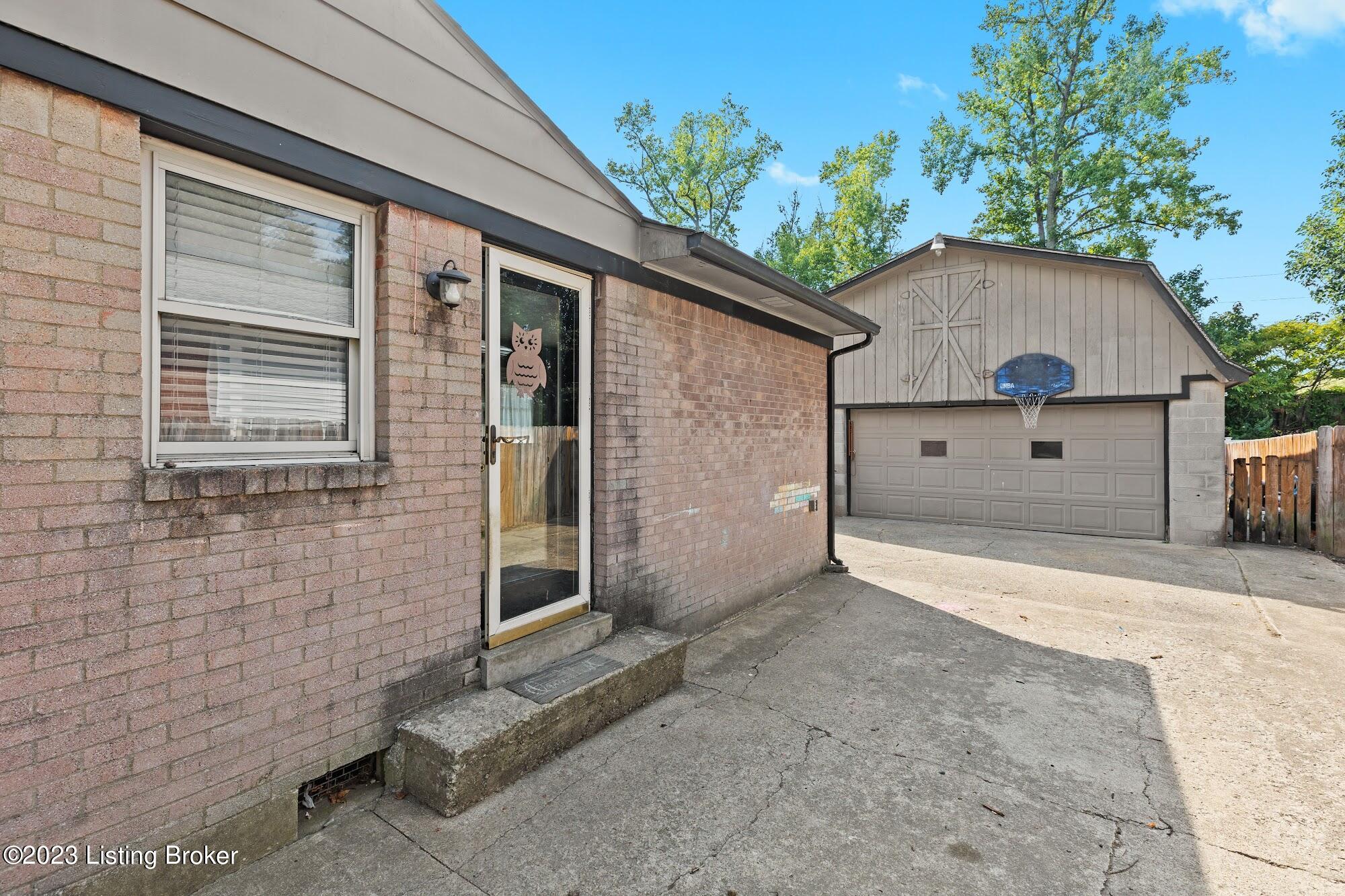 6016 Santa Fe Trail