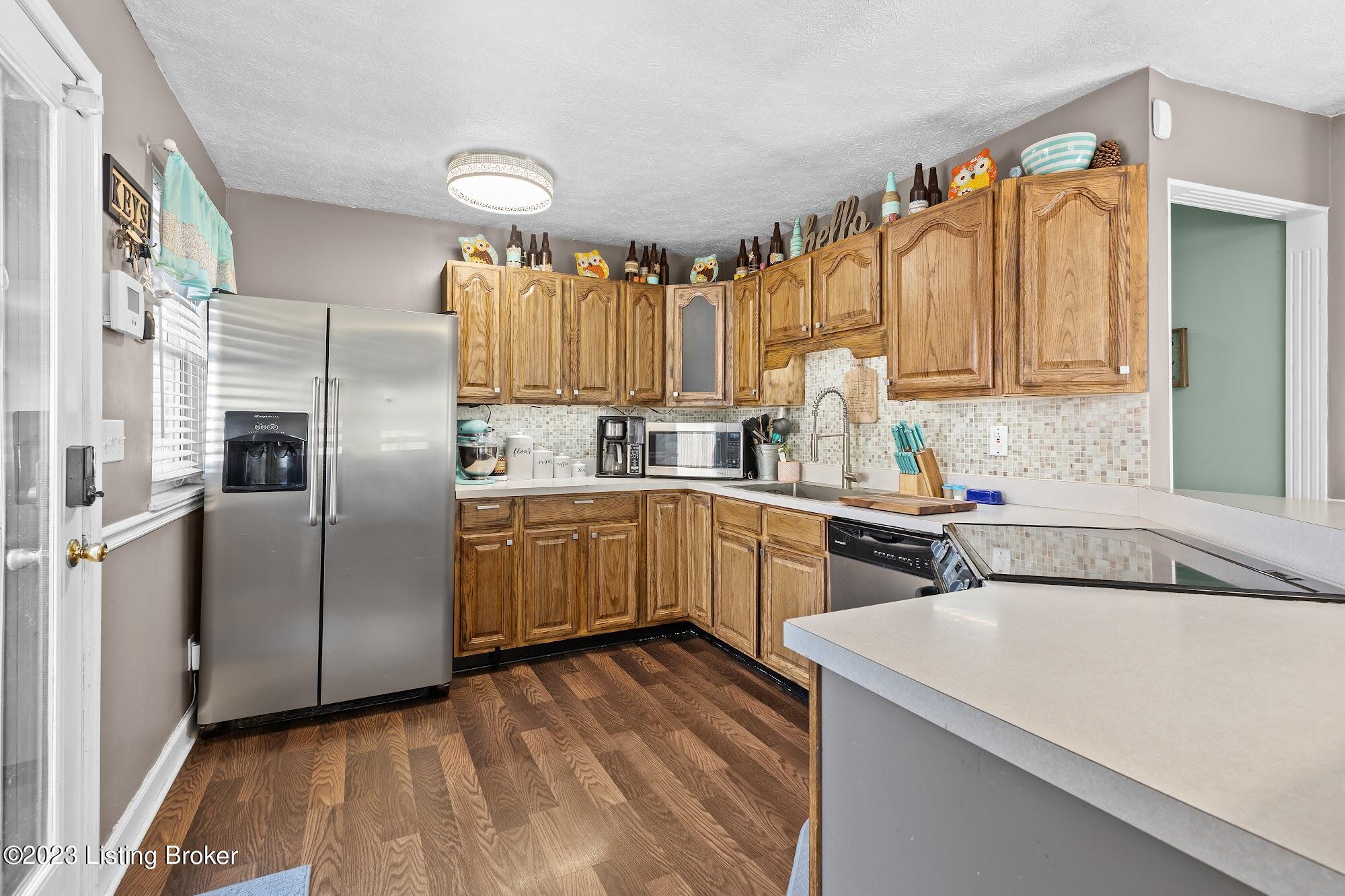 6016 Santa Fe Trail