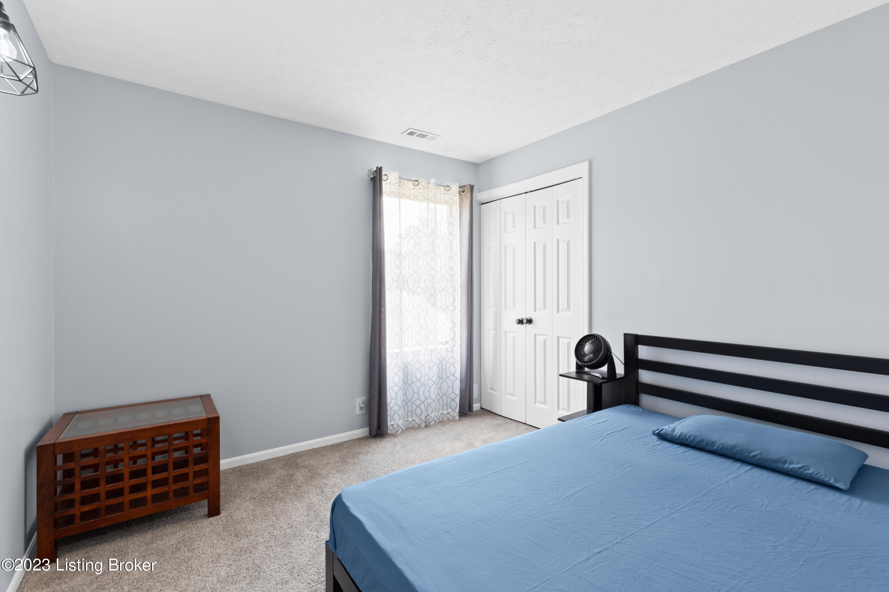 6238 Maravian Dr