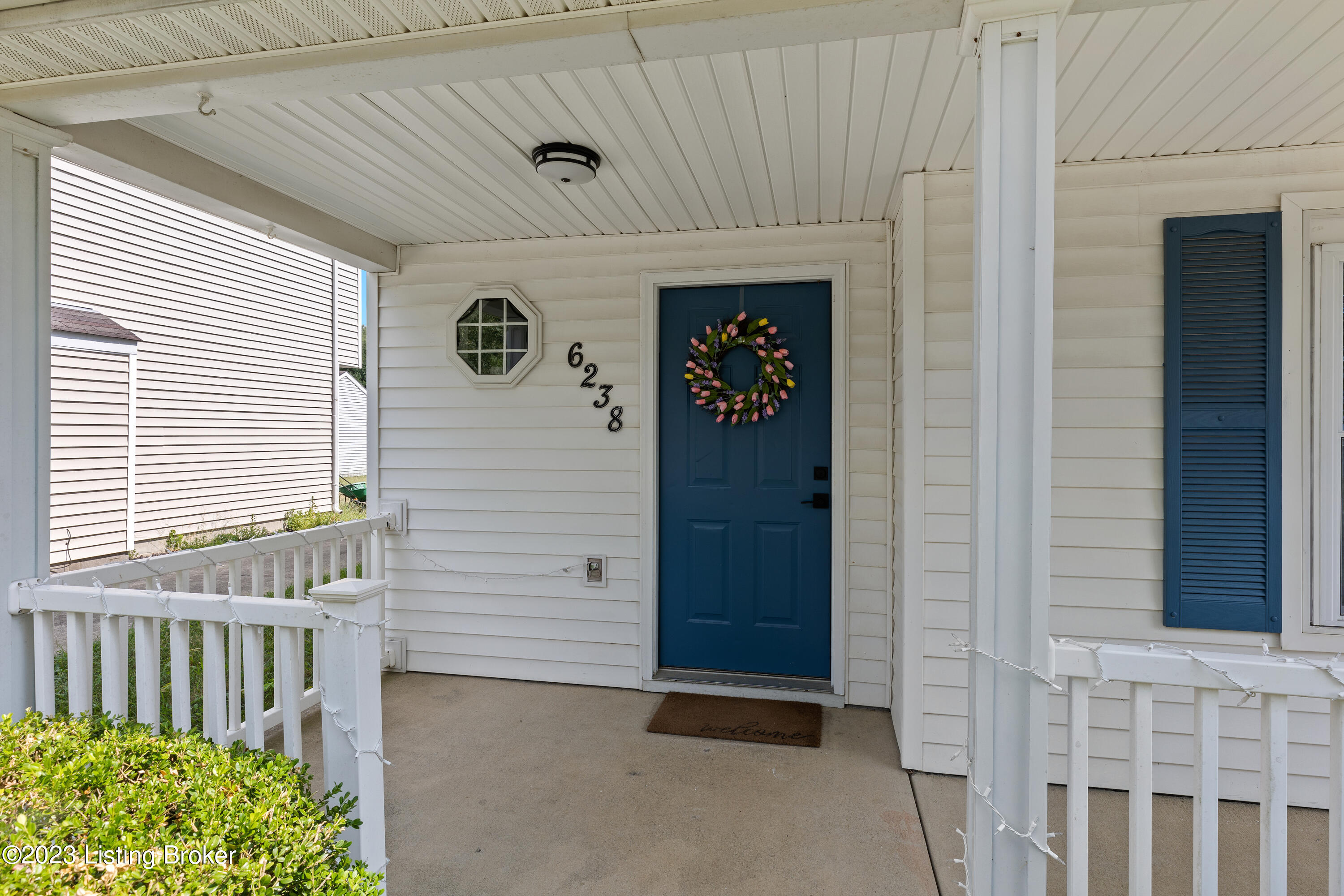 6238 Maravian Dr