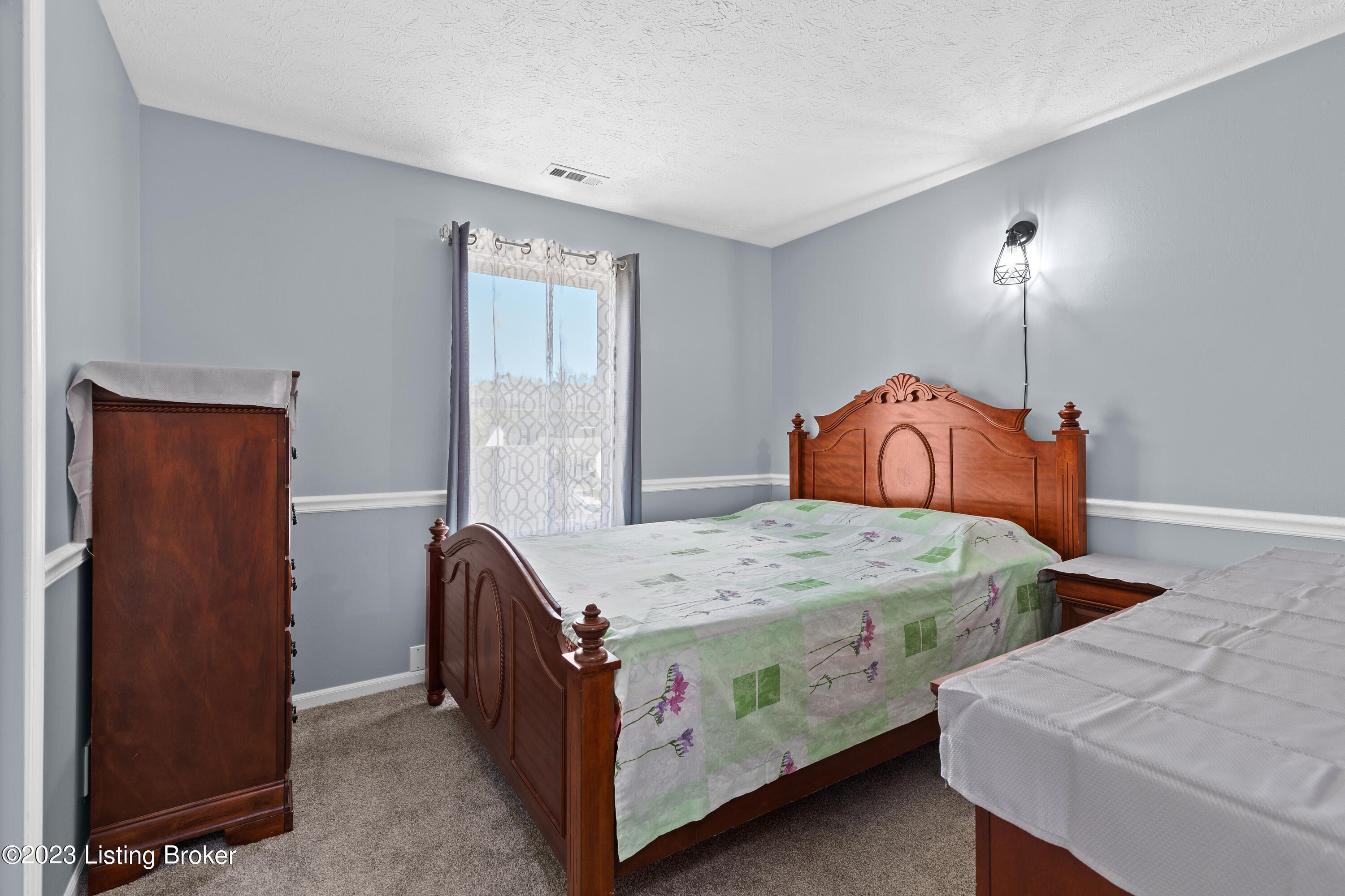 6238 Maravian Dr