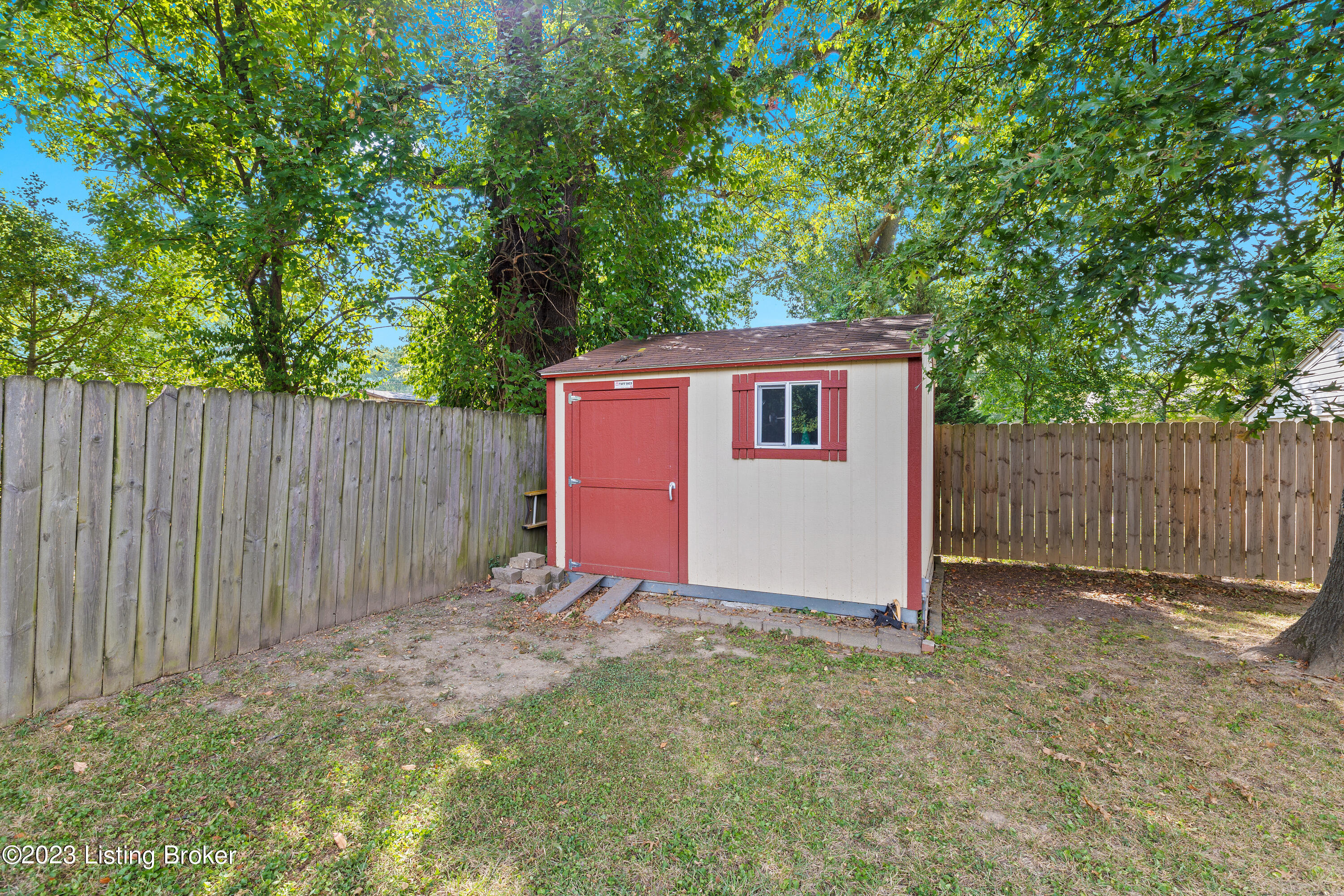 4716 Fister Ct
