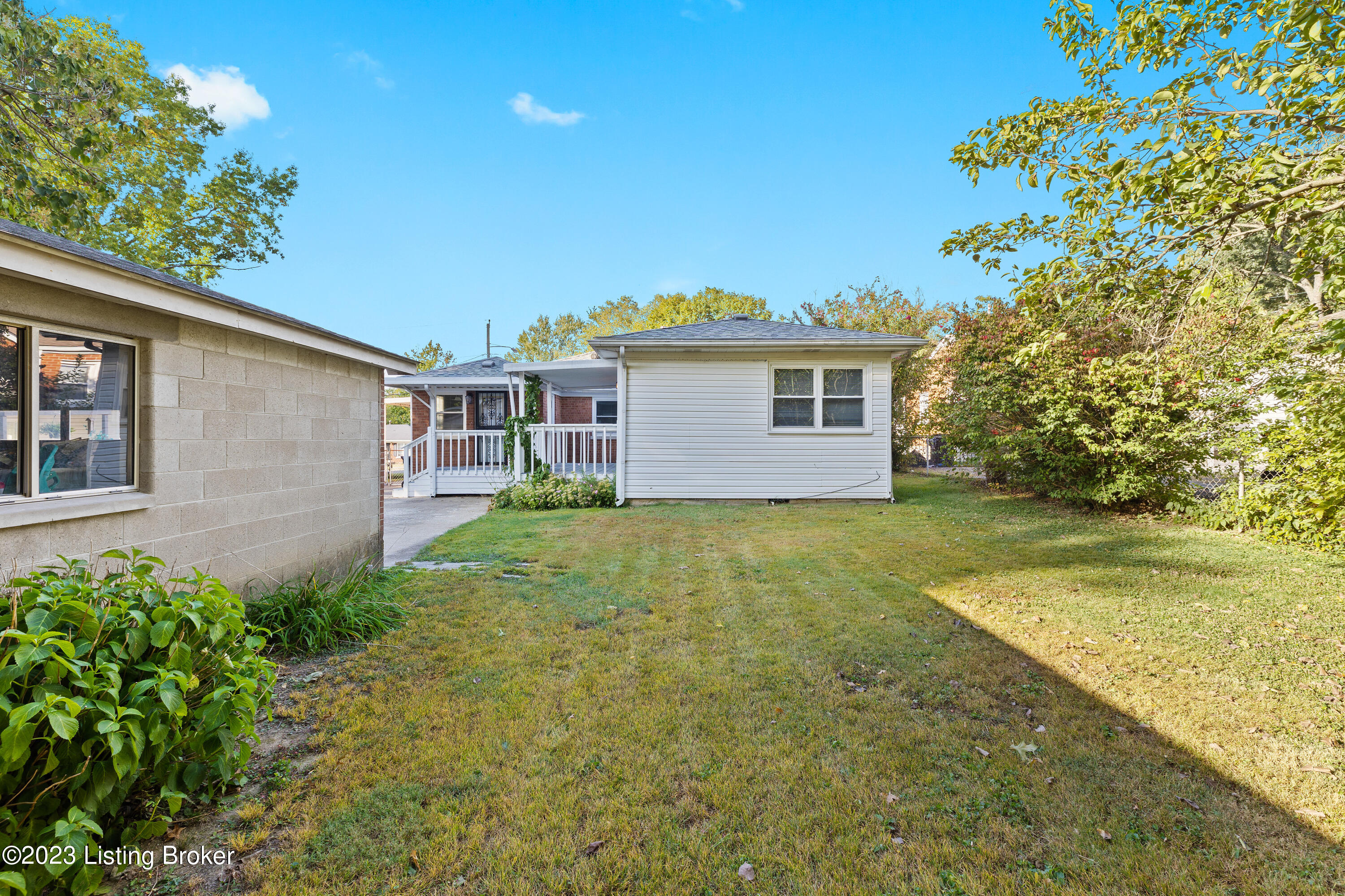 1606 Stafford Ave