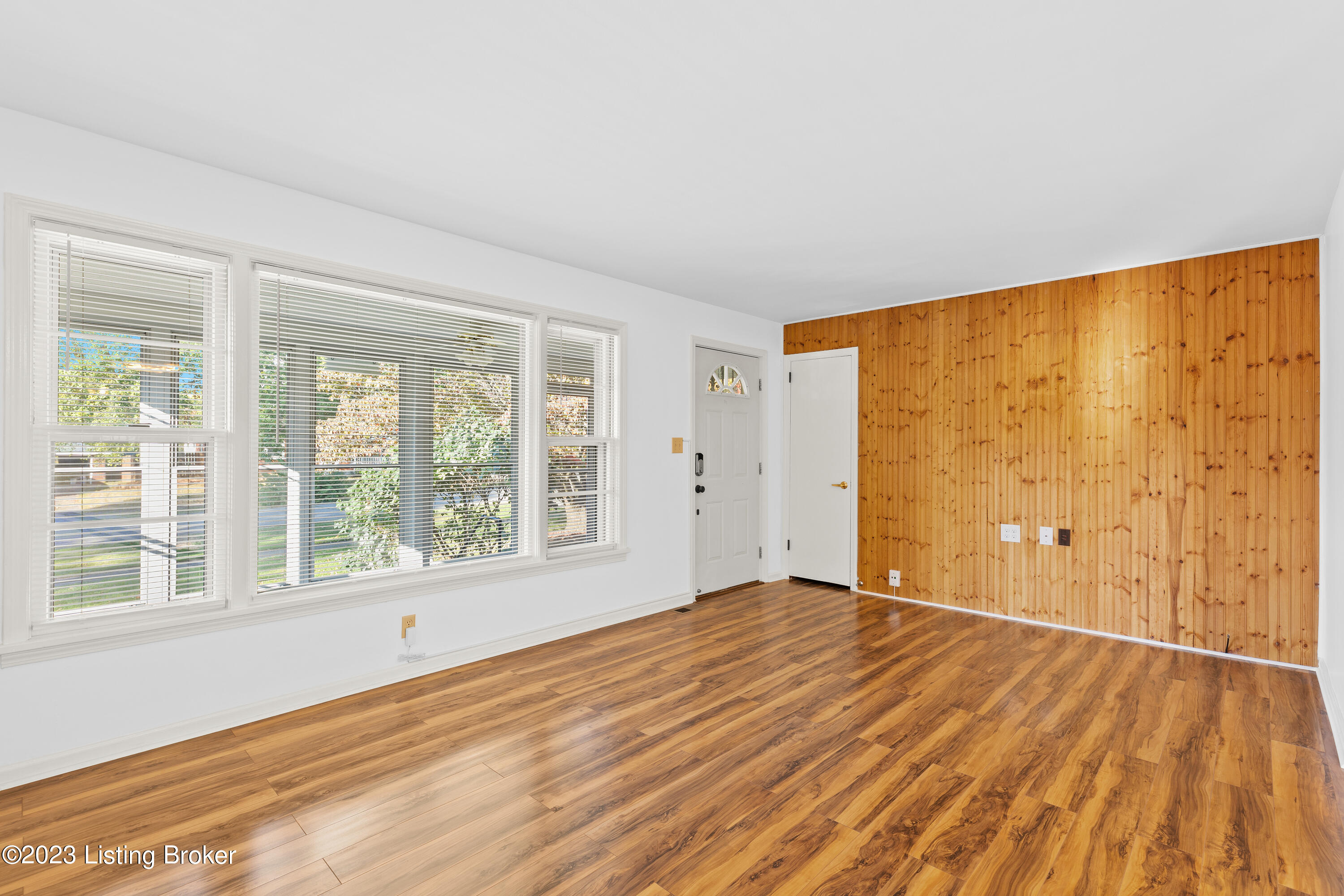 1606 Stafford Ave