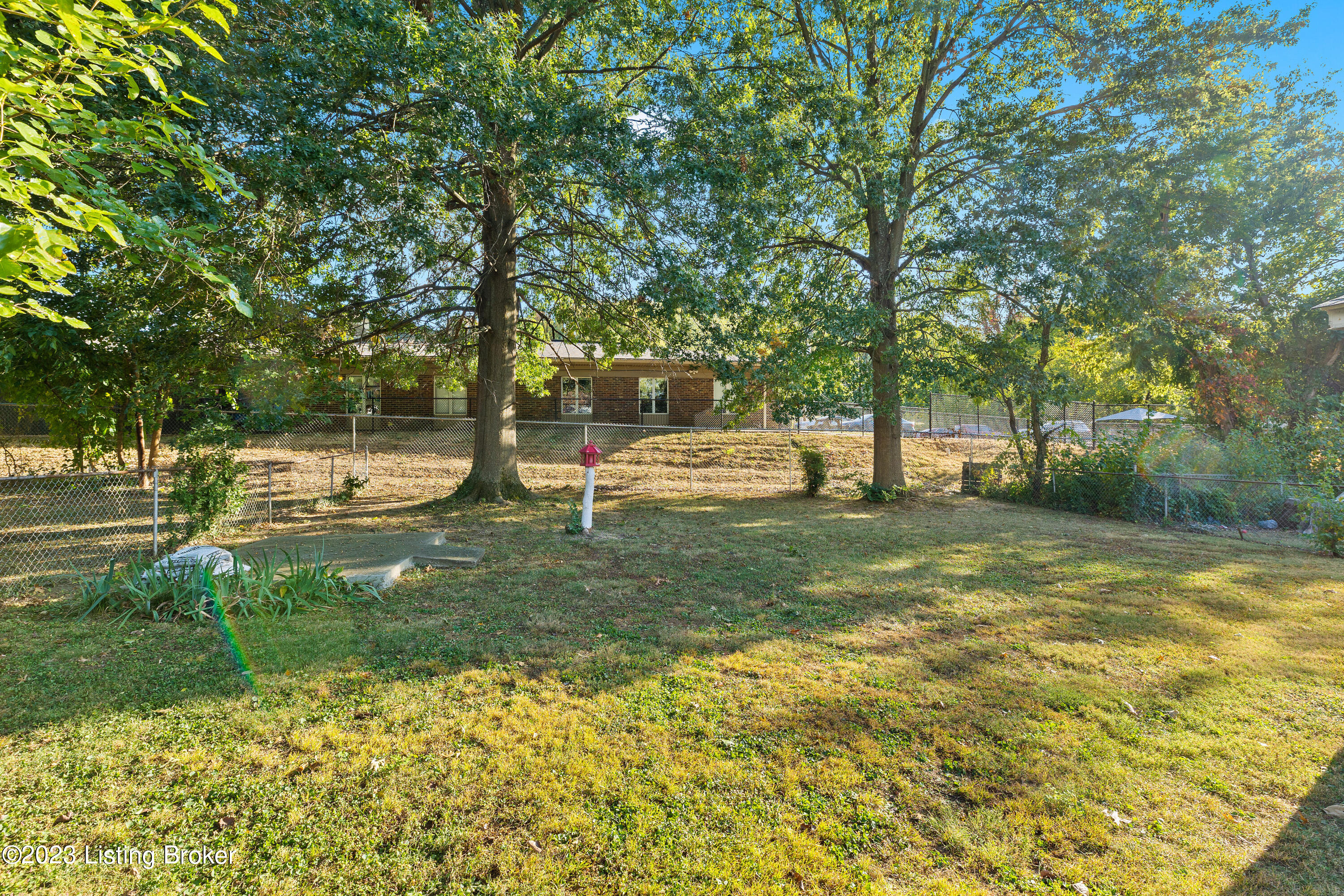 1606 Stafford Ave