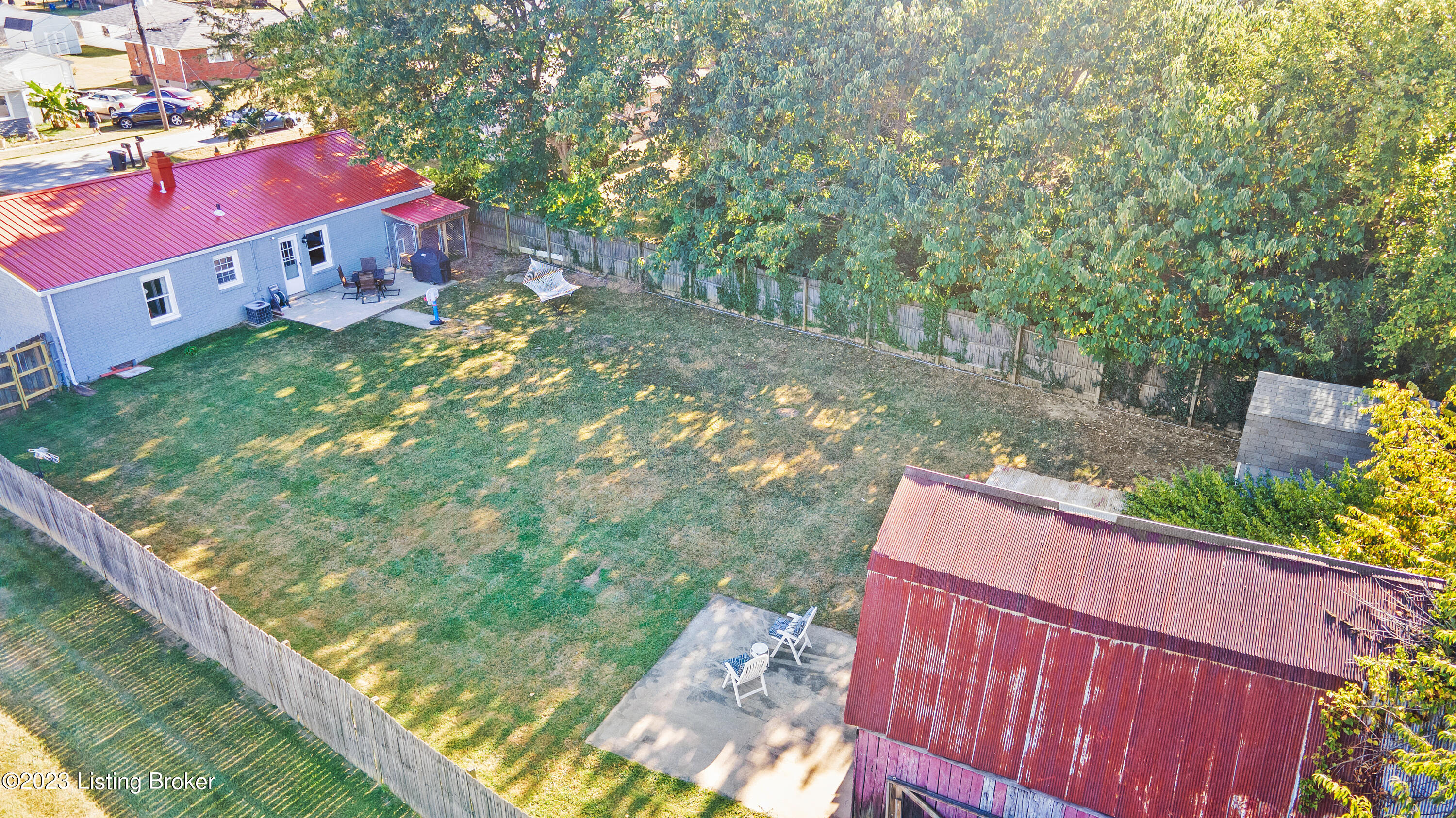 206 Meadowview Dr