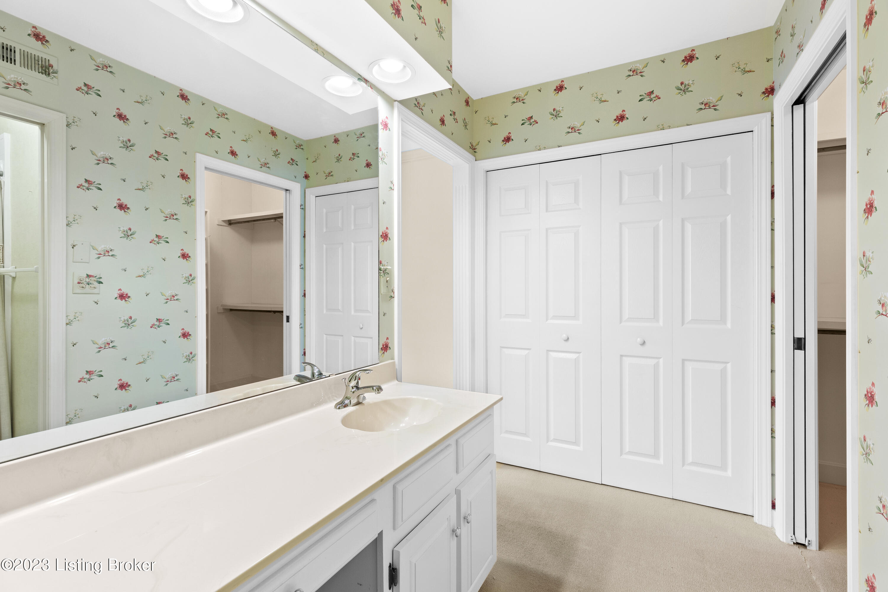 5601 Coach Gate Wynde, 6